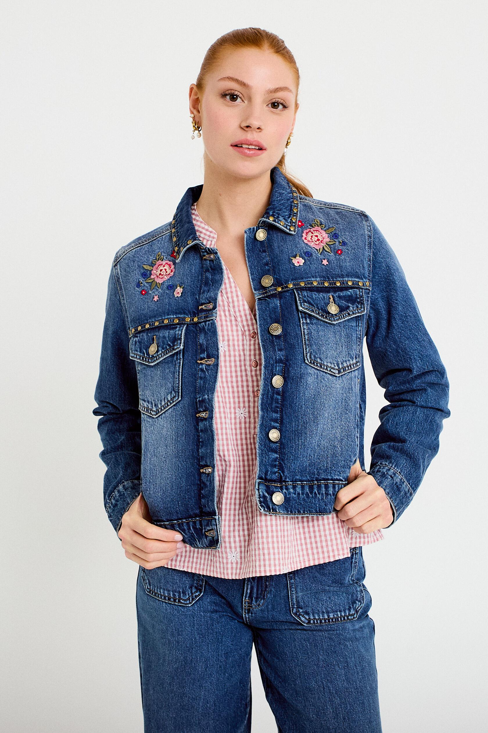 Veste en jean broderie détails cloutés, CACHE CACHE