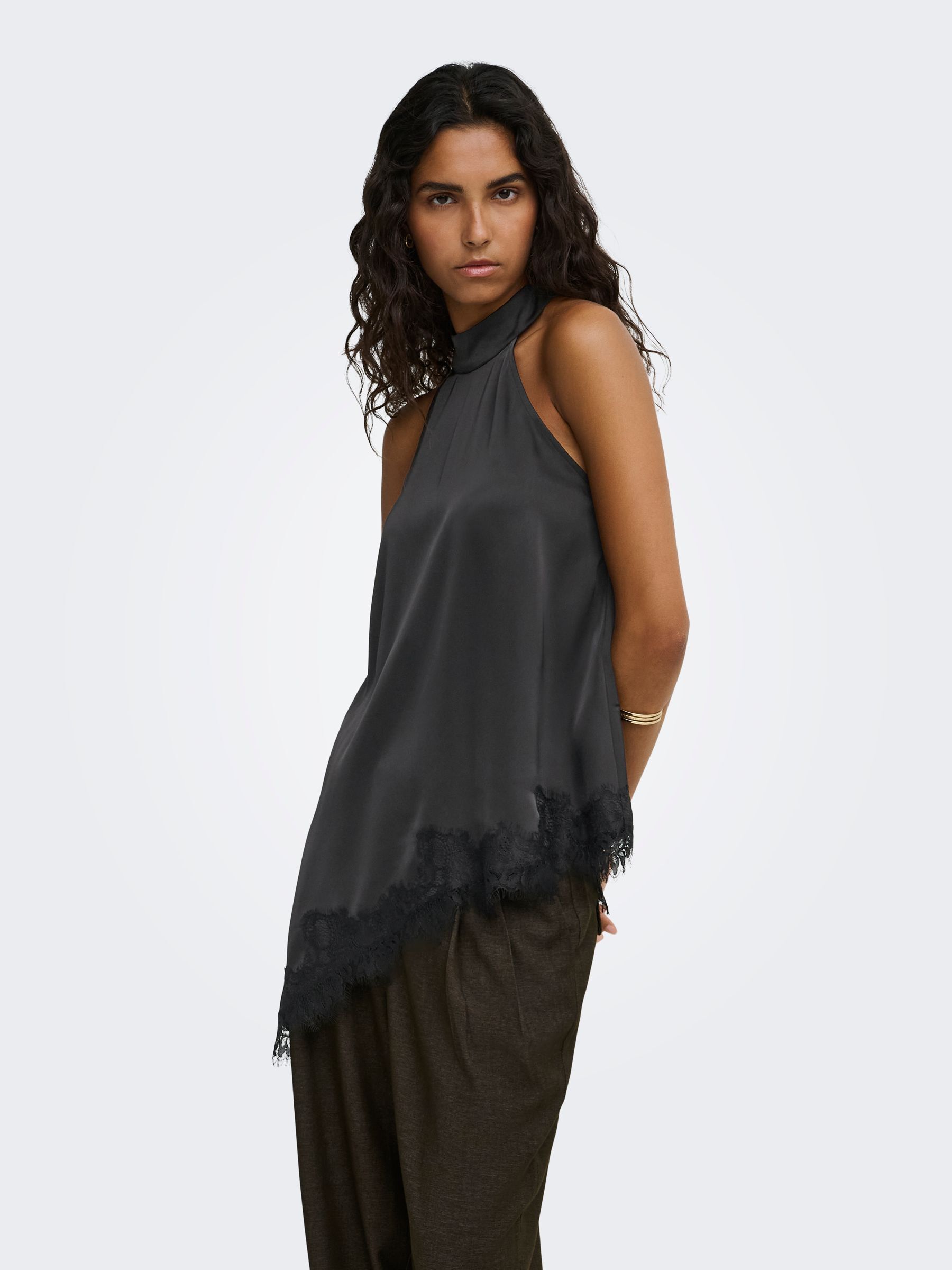 Top Asymétrique, JDY