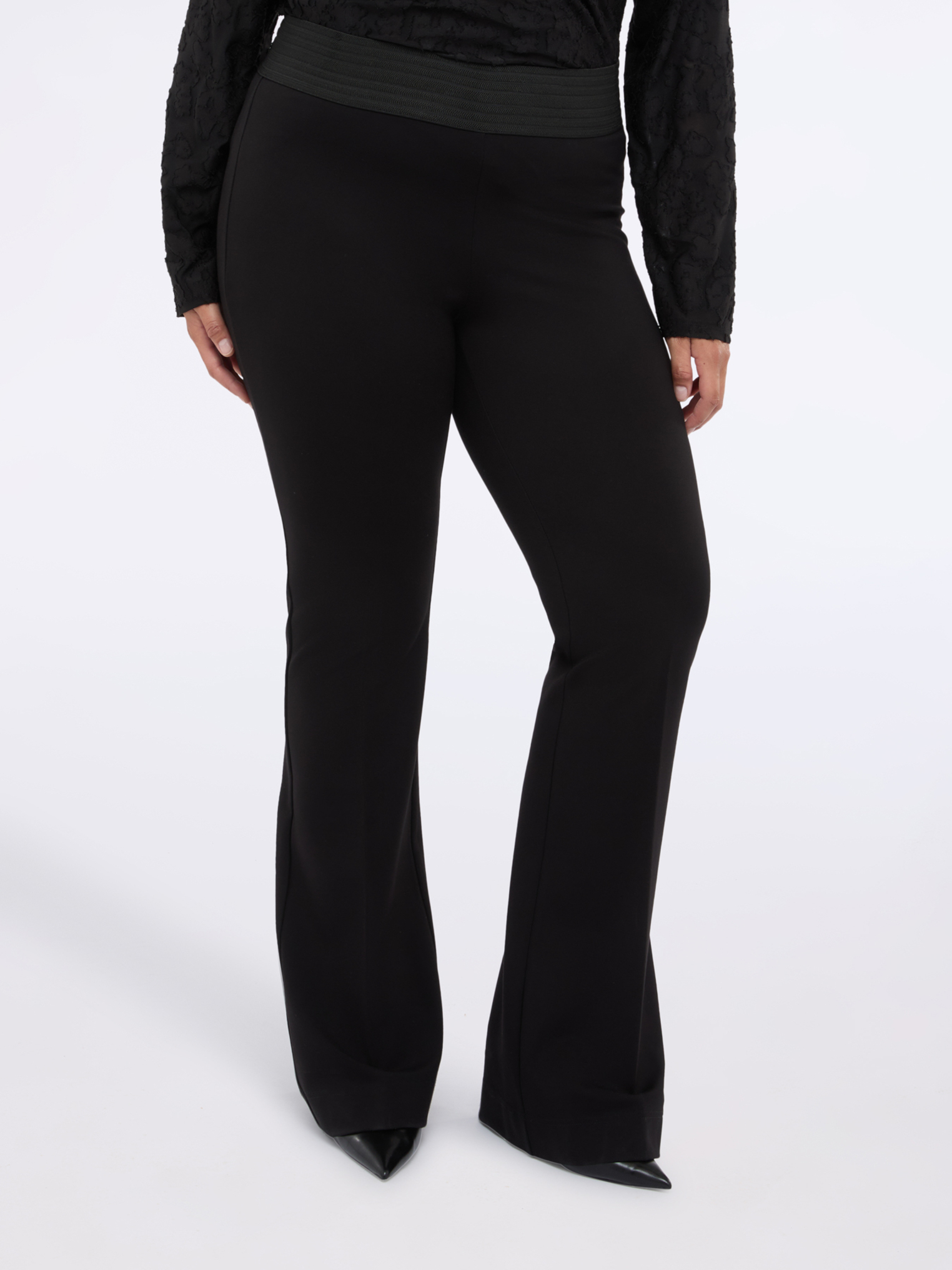 Pantalon flare en Punto Milano, FIORELLA RUBINO
