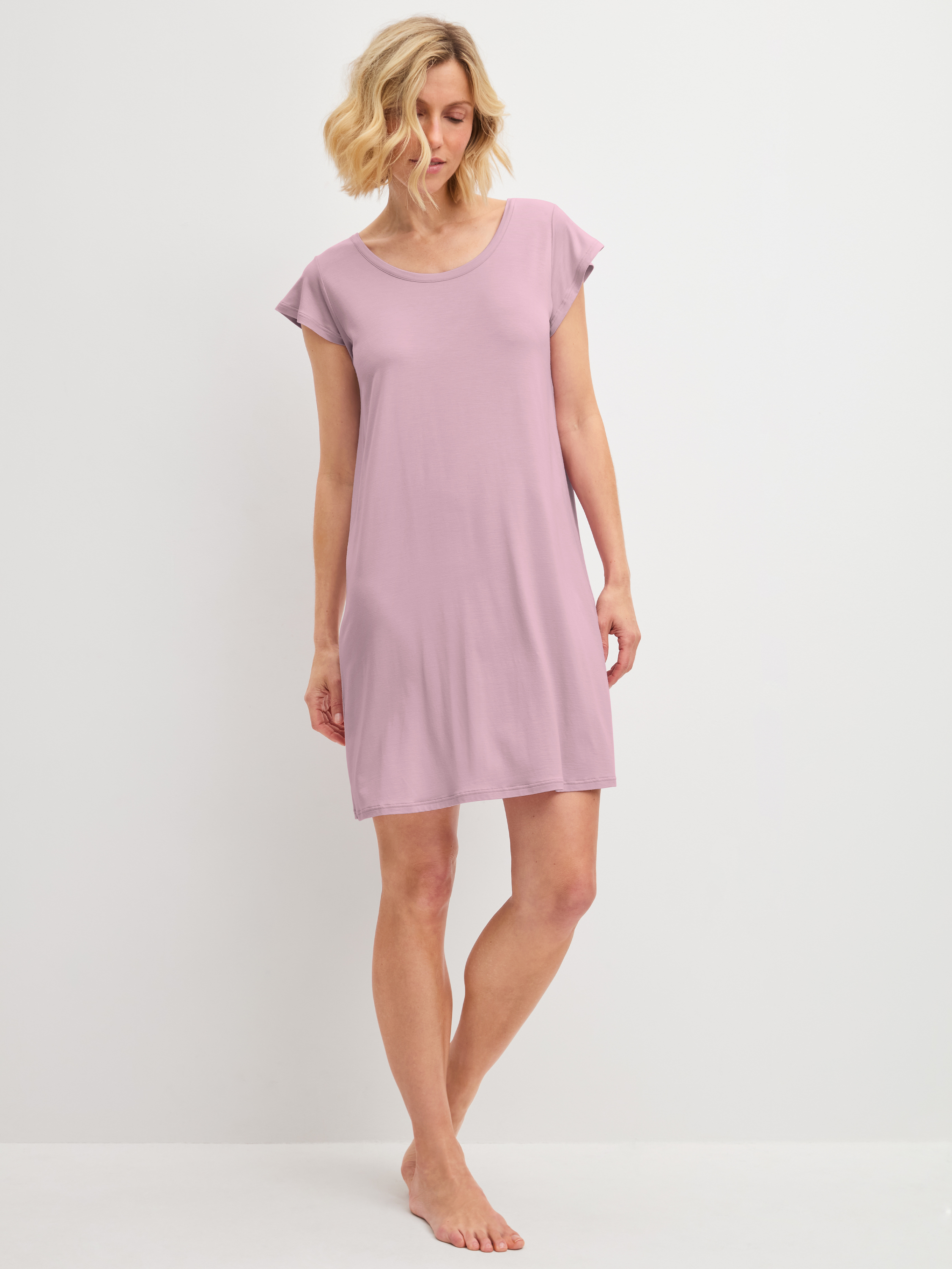 Chemise de nuit à manches courtes, longueur 90 cm manches courtes Modal DEEPSLEEPWEAR BALANCING, CALIDA