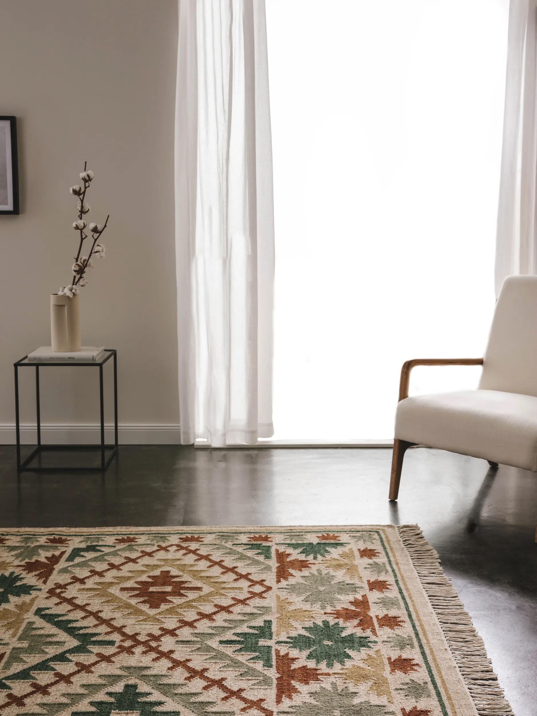 Tapis Kelim tissé main ZOHRA, BENUTA