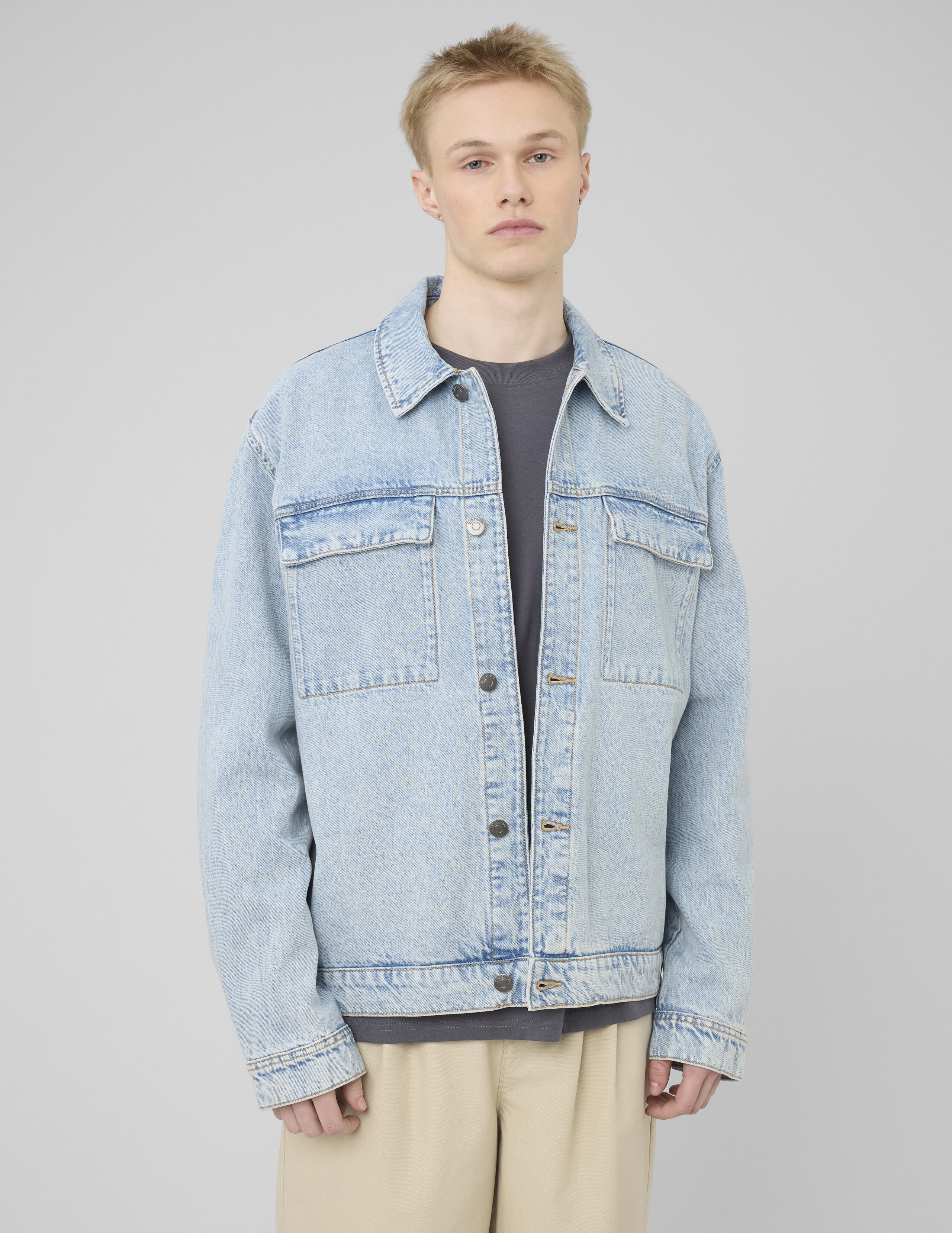 Veste boutonnée en jean, BZB