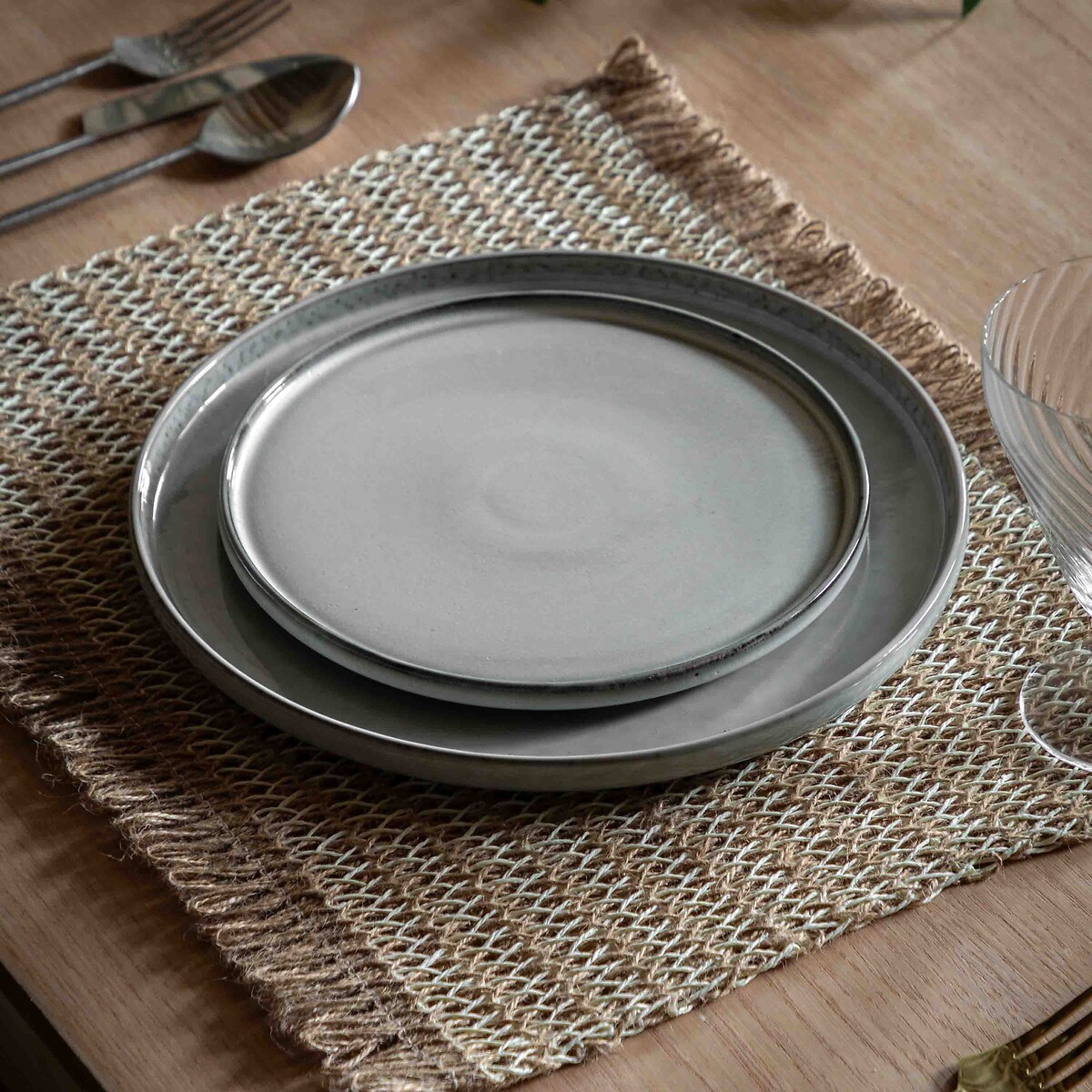 Set of 4 Reactive Glaze Side Plates in Pale Grey, ÉDITÉ