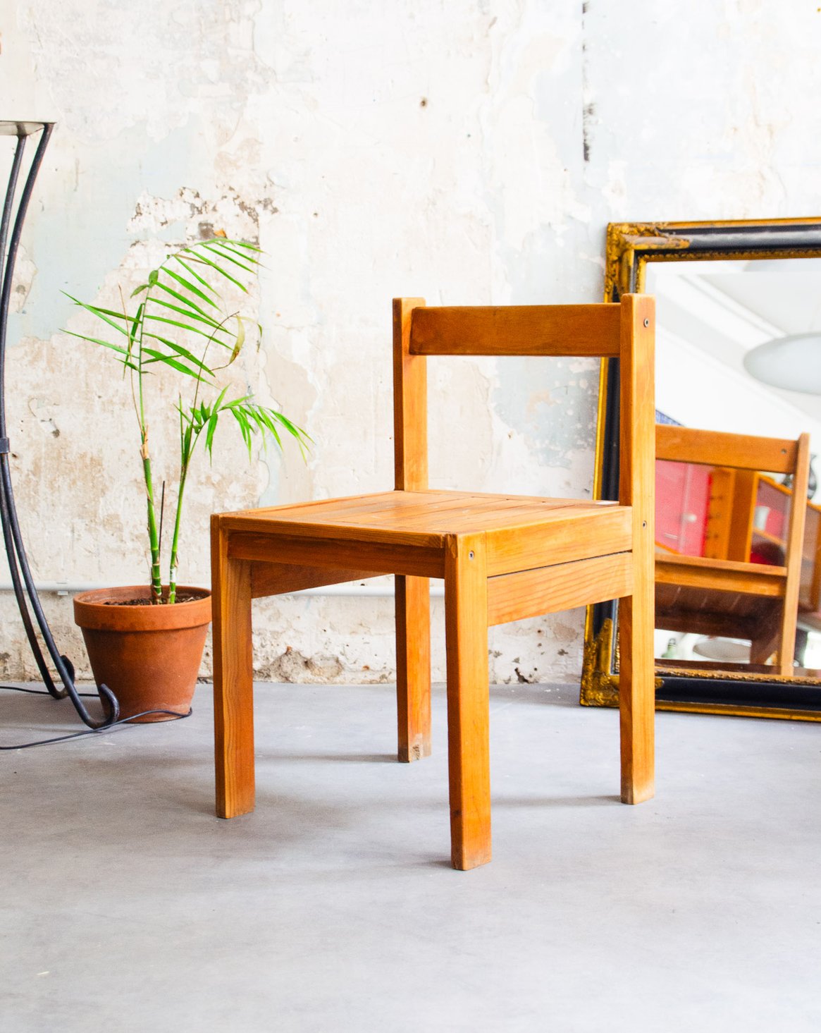 Chaise en bois clair Alma N°1538 - Bon état, DEBONGOUT