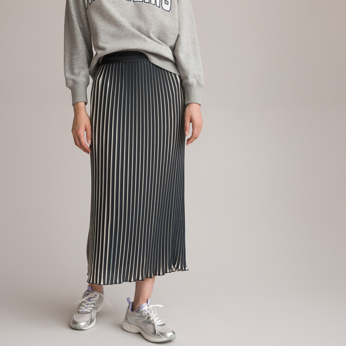 Pleated Two-Tone Midaxi Skirt