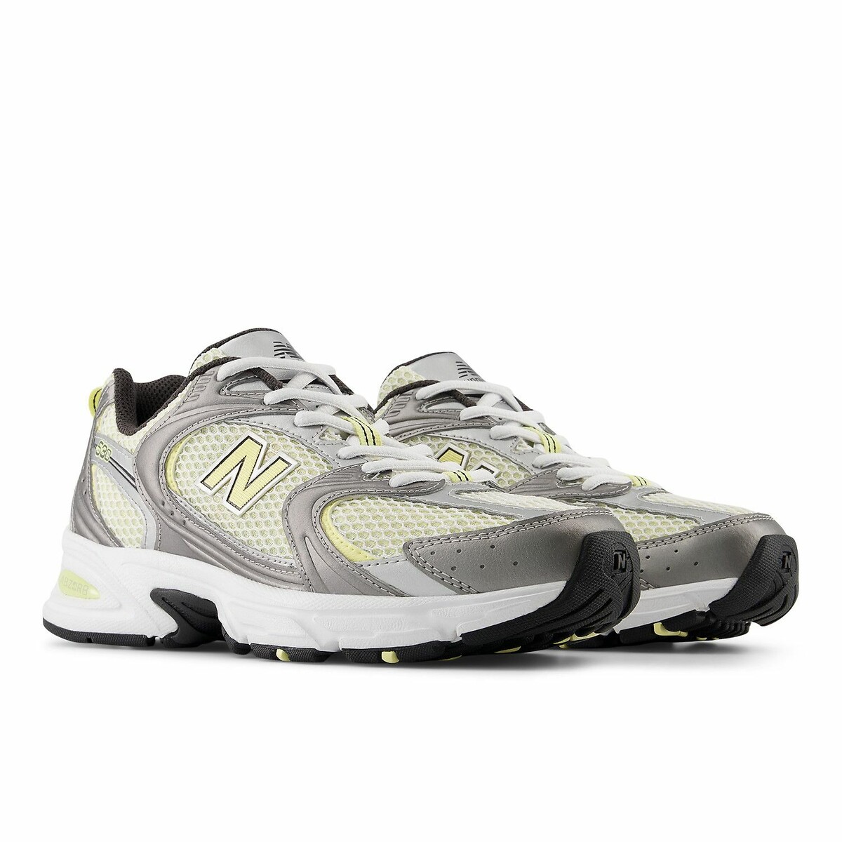 Sneakers U530