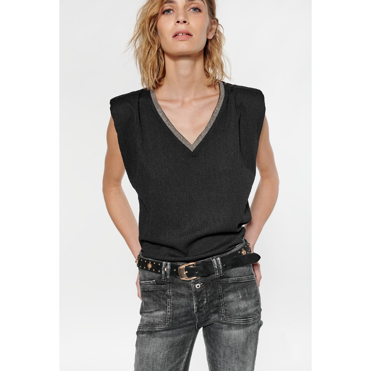 v neck black vest