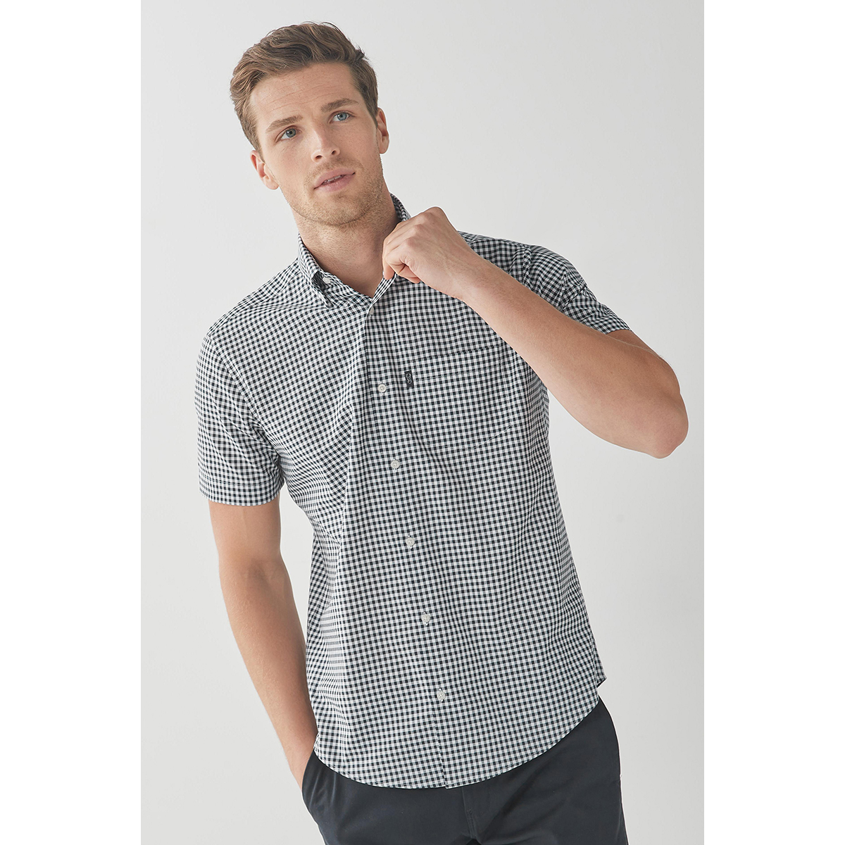 Chemise Oxford Boutonnée Repassage Facile-manches Courtes Regular, NEXT