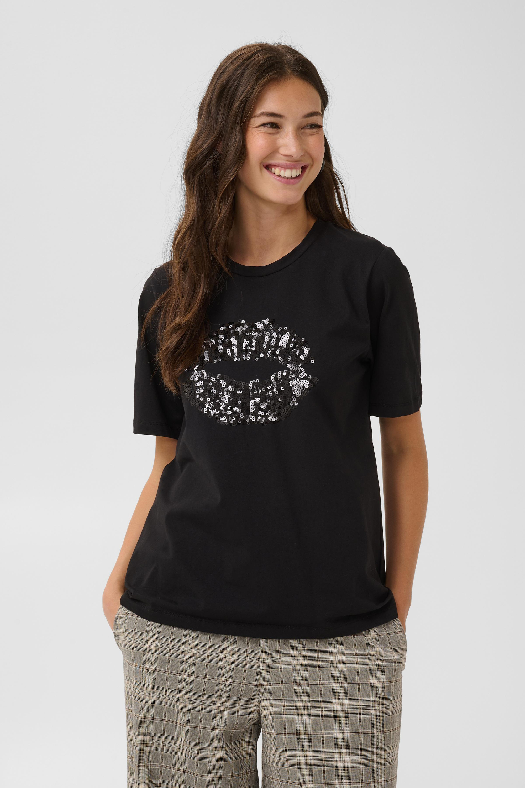 T-shirt, CULTURE