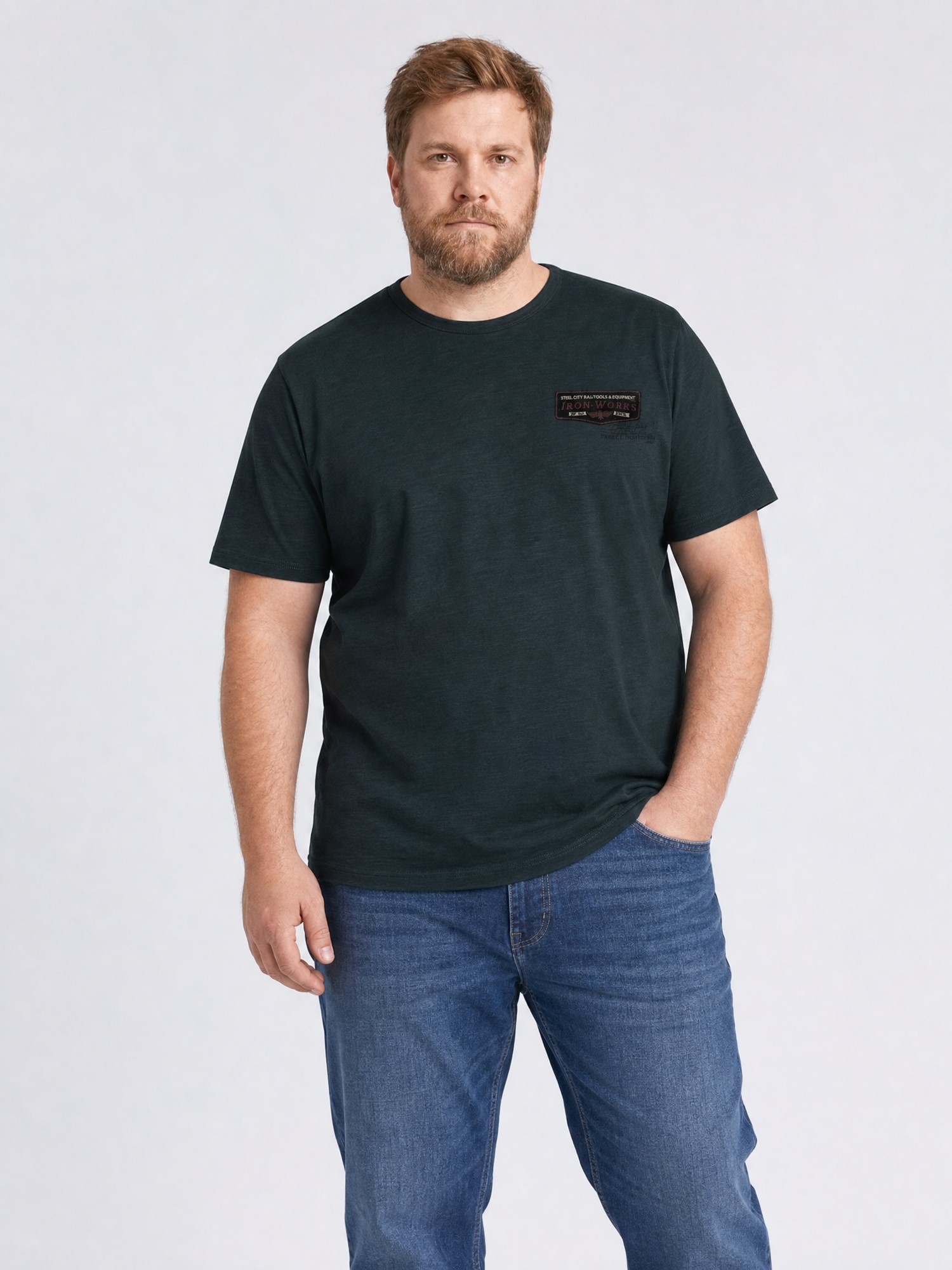 T-shirt grande taille en coton flammé avec poche poitrine jensen, PETROL INDUSTRIES