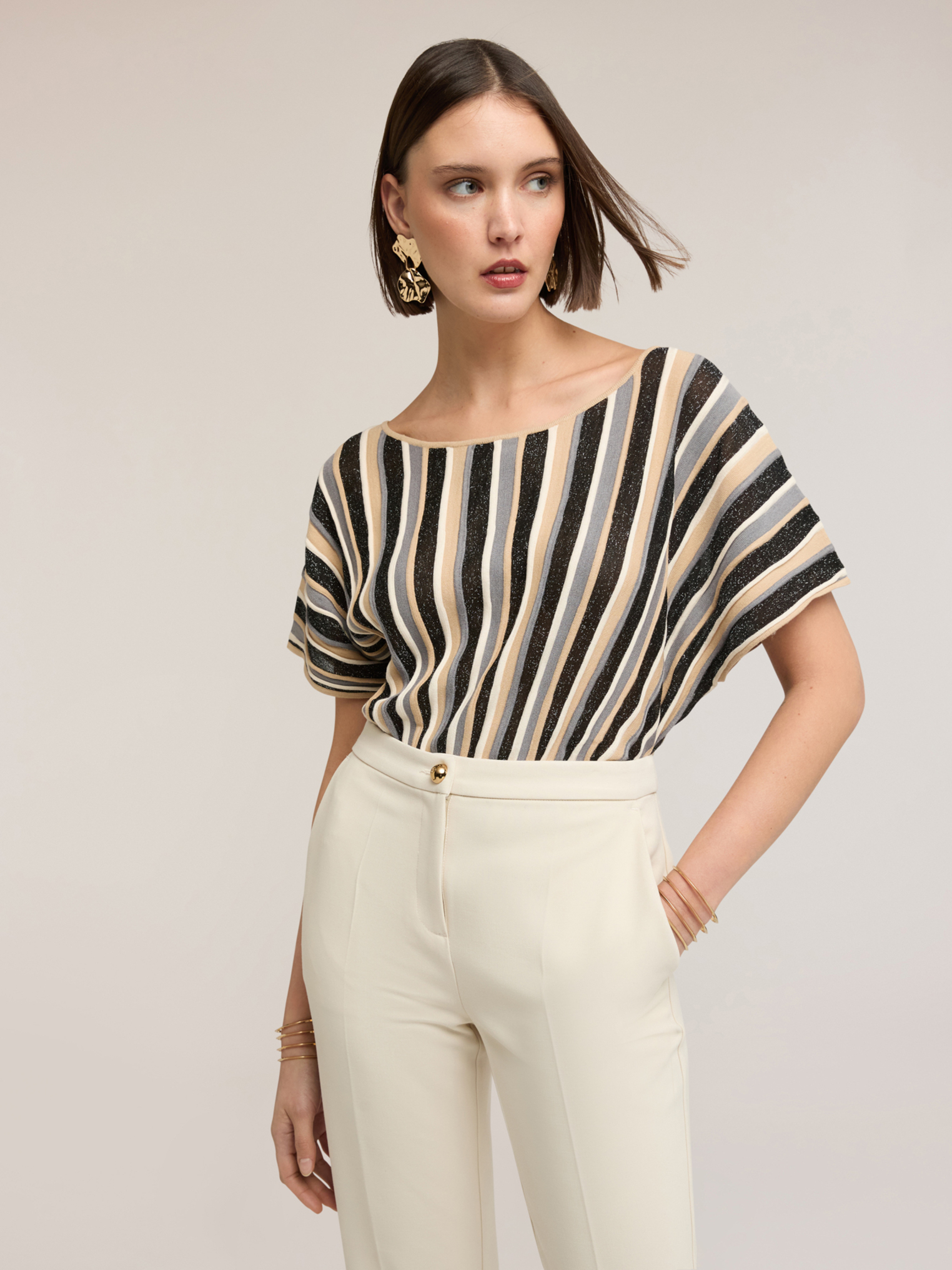 Pull en fil textile style kimono, MOTIVI
