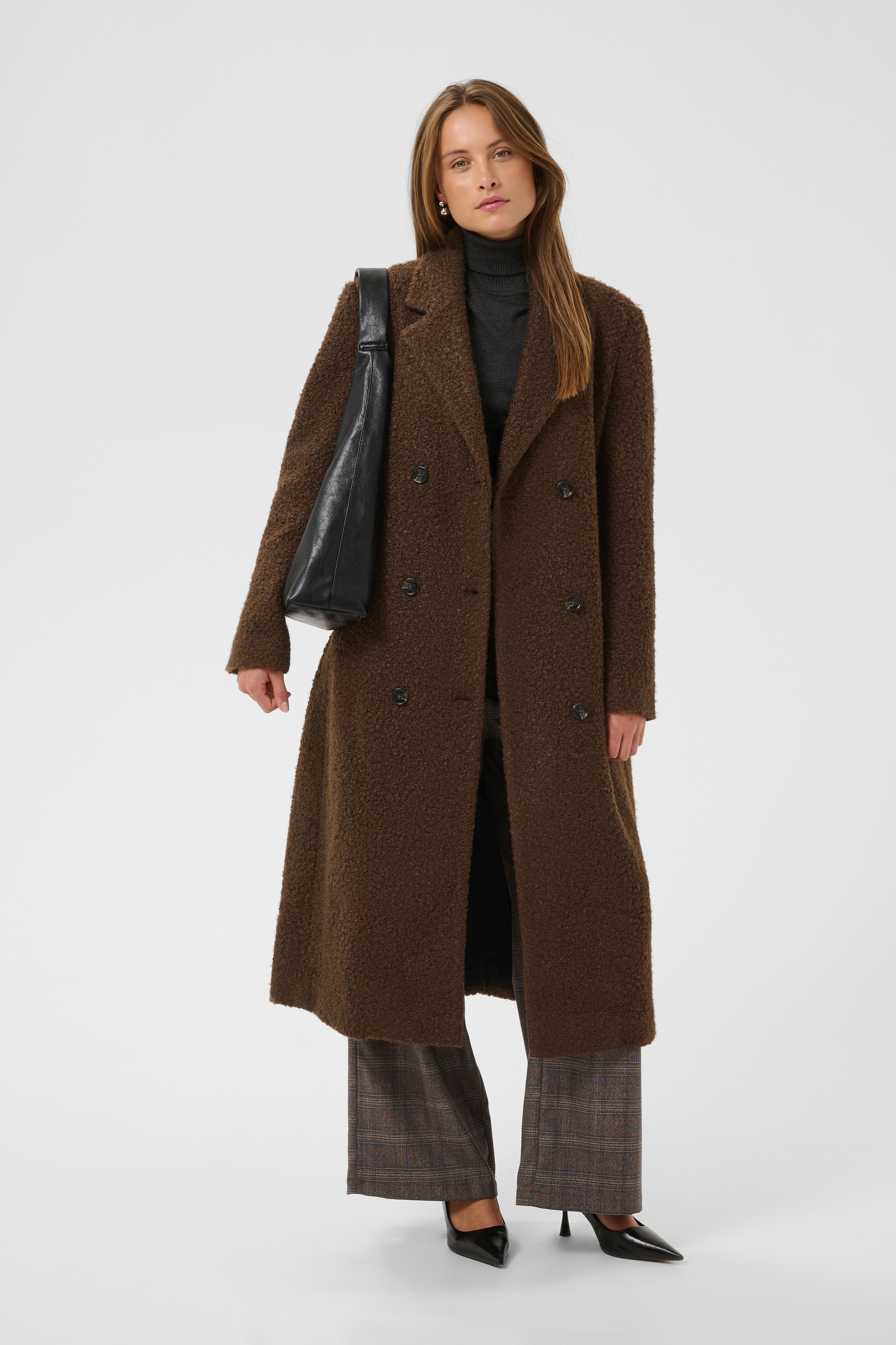 Manteau, CULTURE