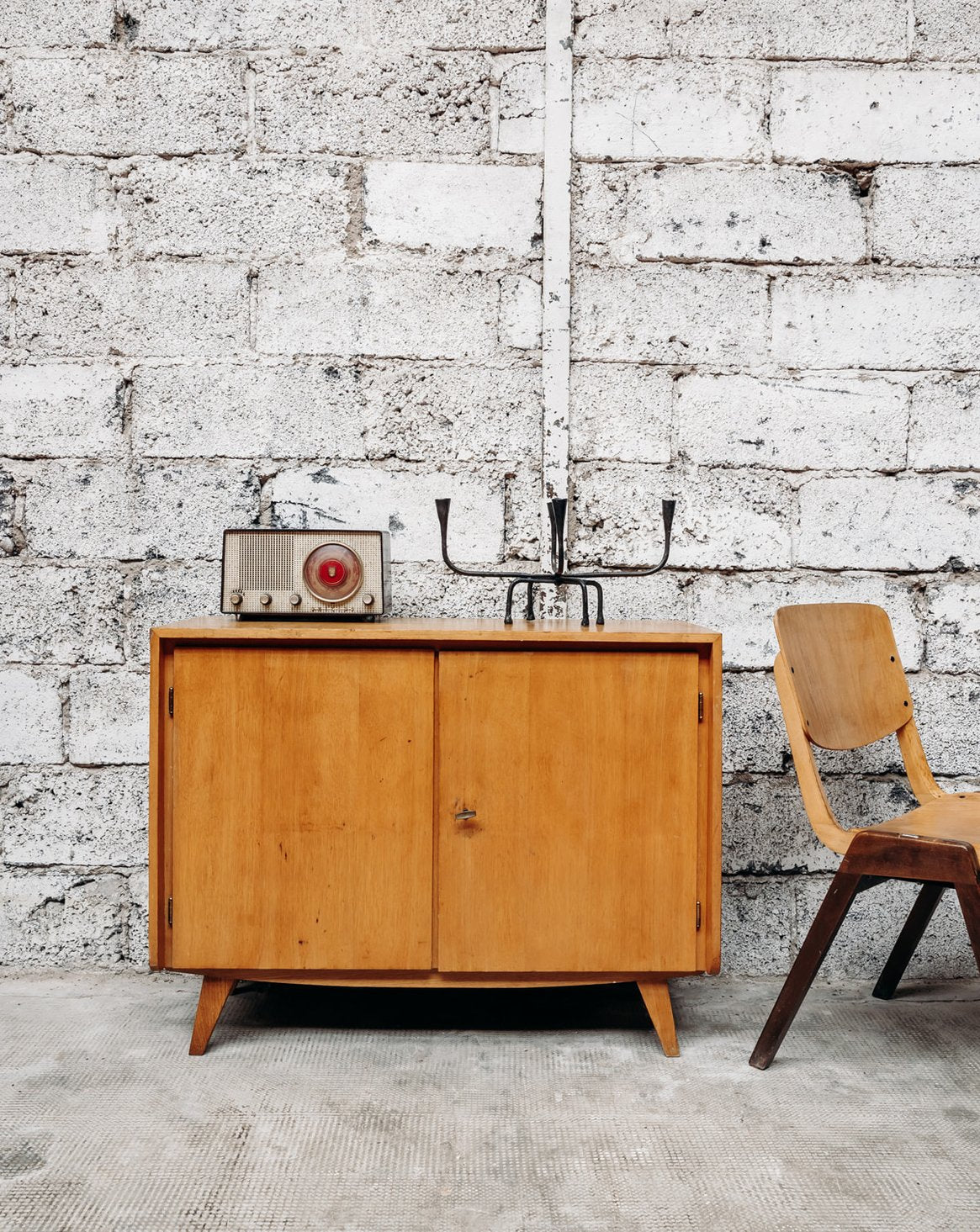 Buffet bas en bois Oscar N°106 - Bon état, DEBONGOUT