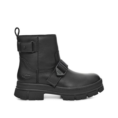 W Ashton Short Ankle Boots in Leather UGG