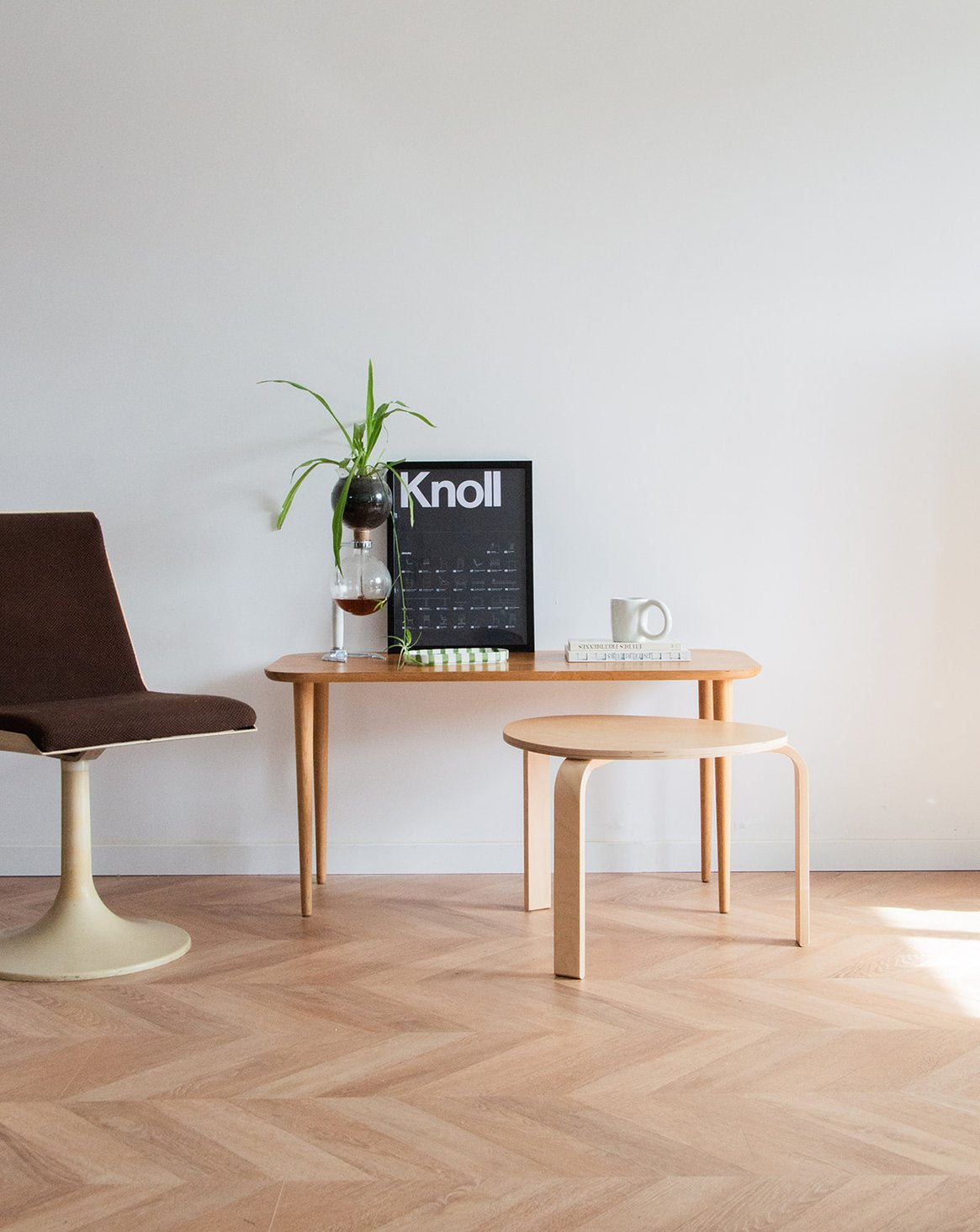 Table d'appoint en bois Hanna N°595 - Bon état, DEBONGOUT