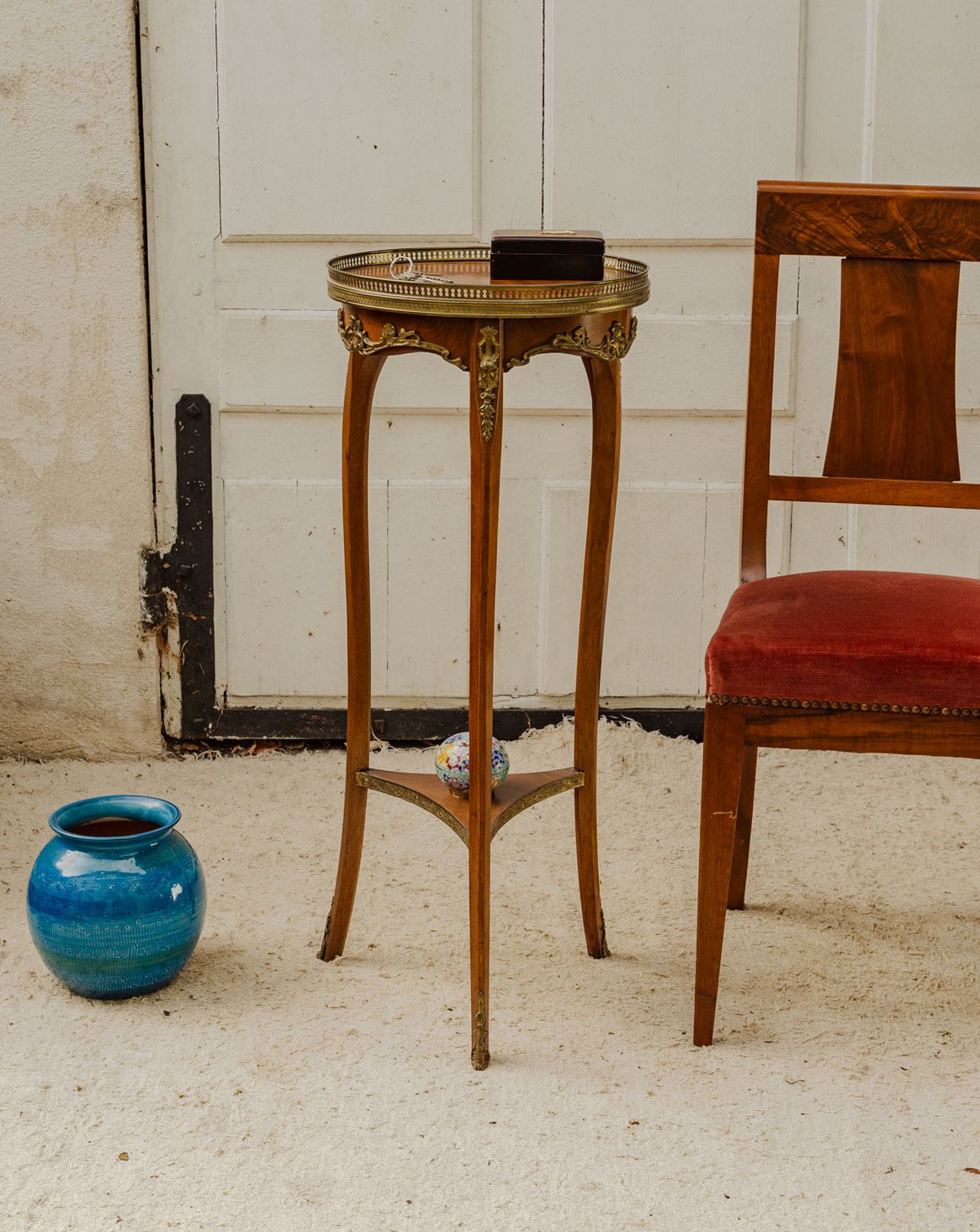 Sellette en bois Francine N°1655 - Bon état, DEBONGOUT
