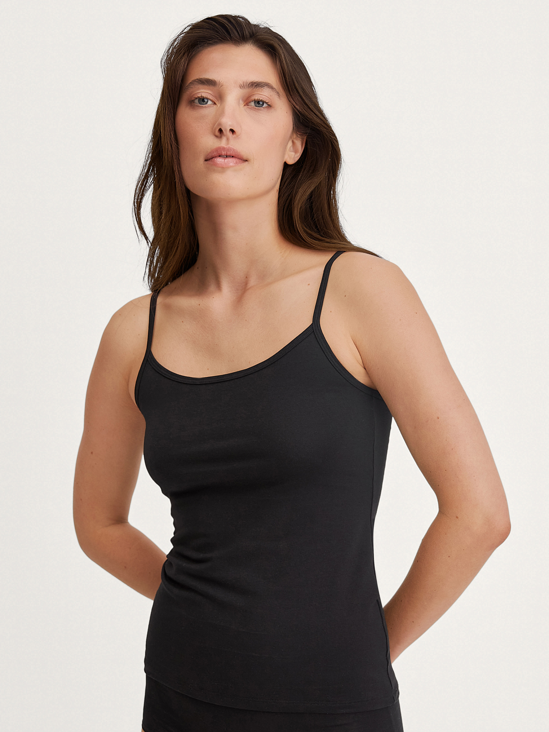 Top à fines bretelles à bretelles Coton ESSENTIAL COTTON SPE, CALIDA