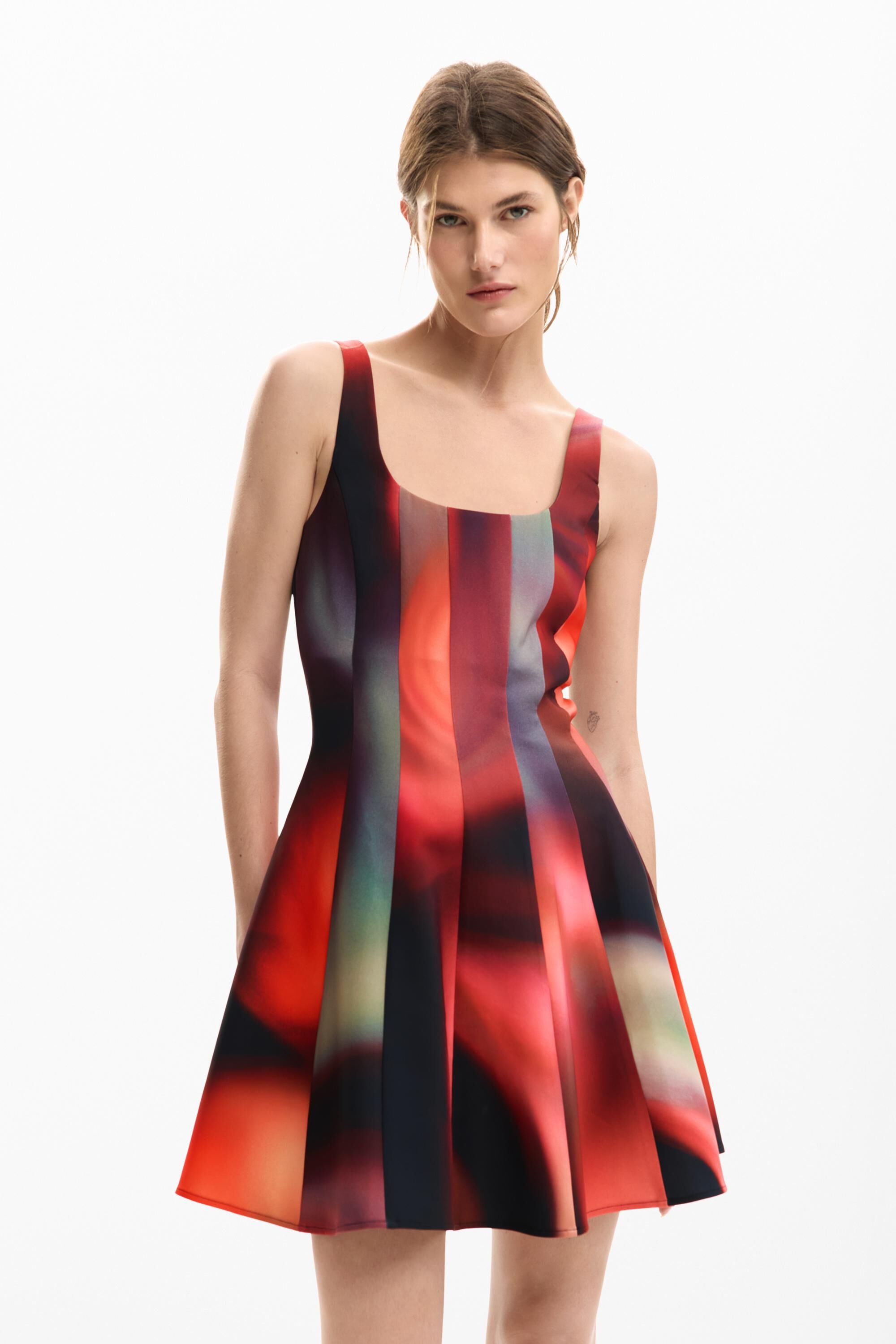 Robe courte panneaux, DESIGUAL