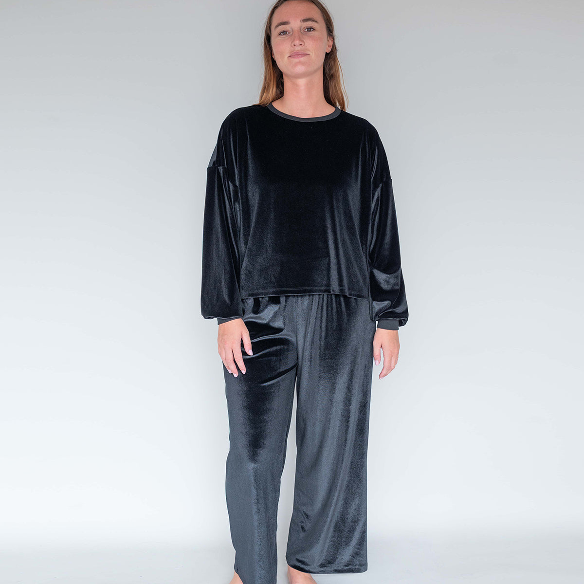 Sweat fin en VELOURS Noir, WE ARE JOLIES