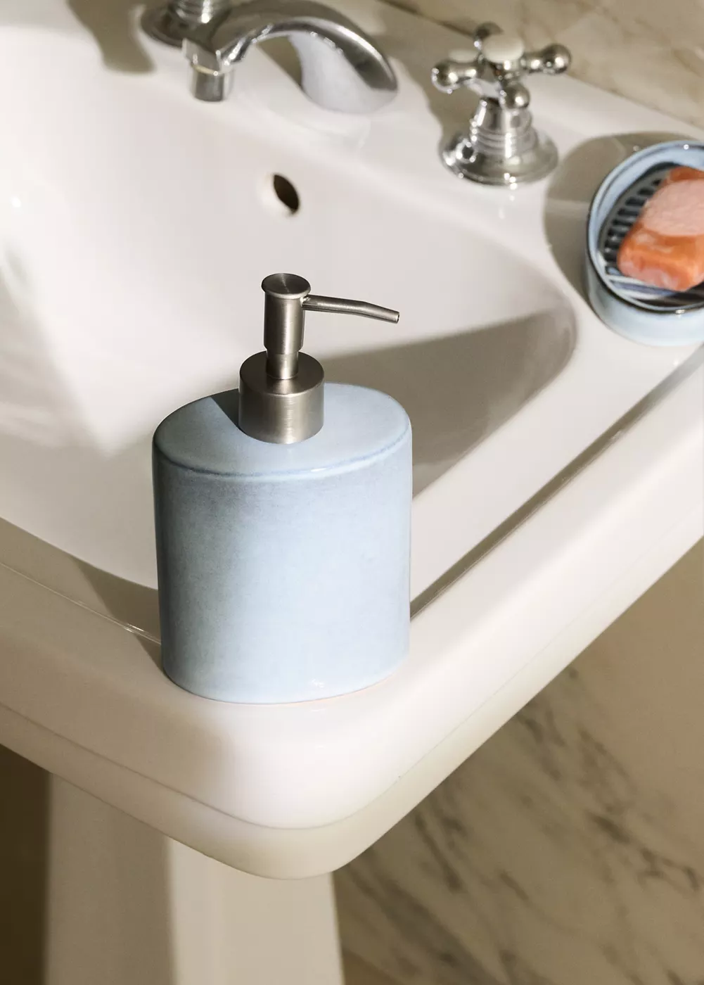 Distributeur de savon ovale en céramique, MANGO HOME