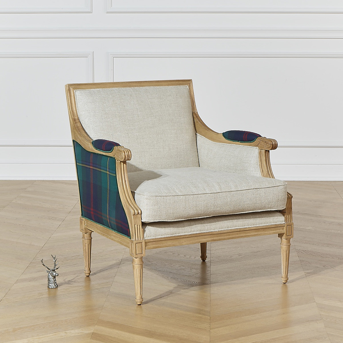 Fauteuil bergère en bois massif et velours de coton style écossais VILLANDRY, ROBIN DES BOIS