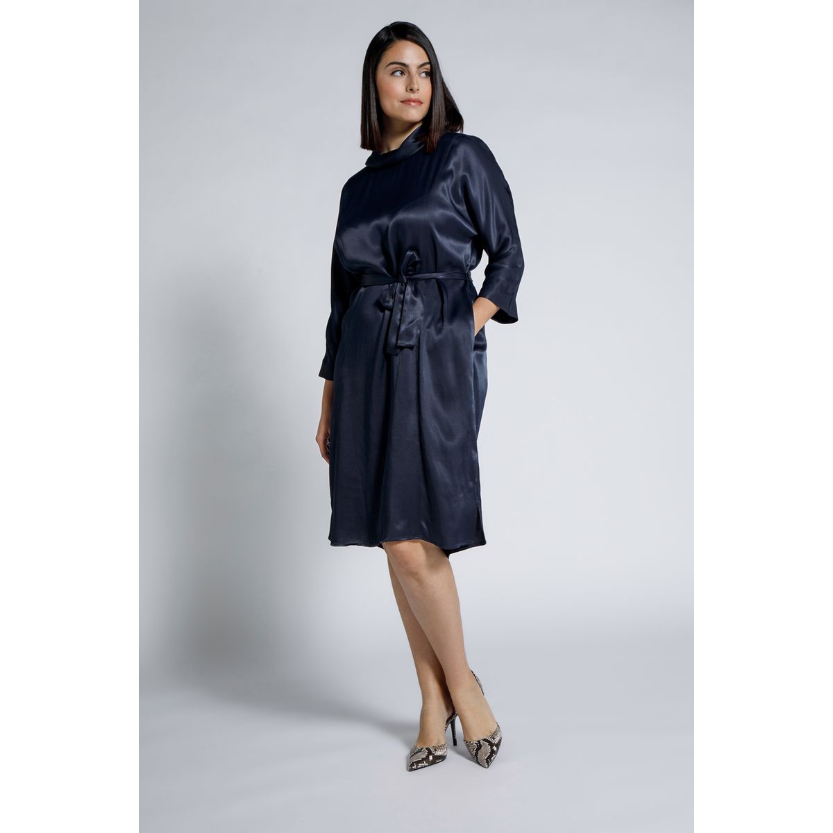 Robe discount col droit