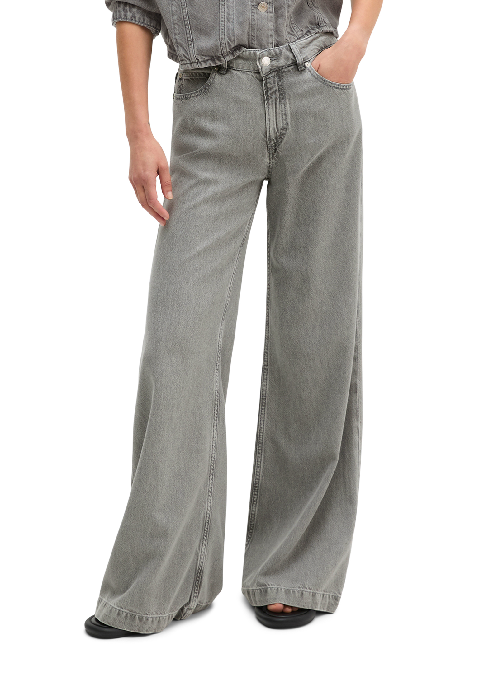 Jeans modèle Fjona flared en doux mélange de lyocell et de coton, MARC O'POLO
