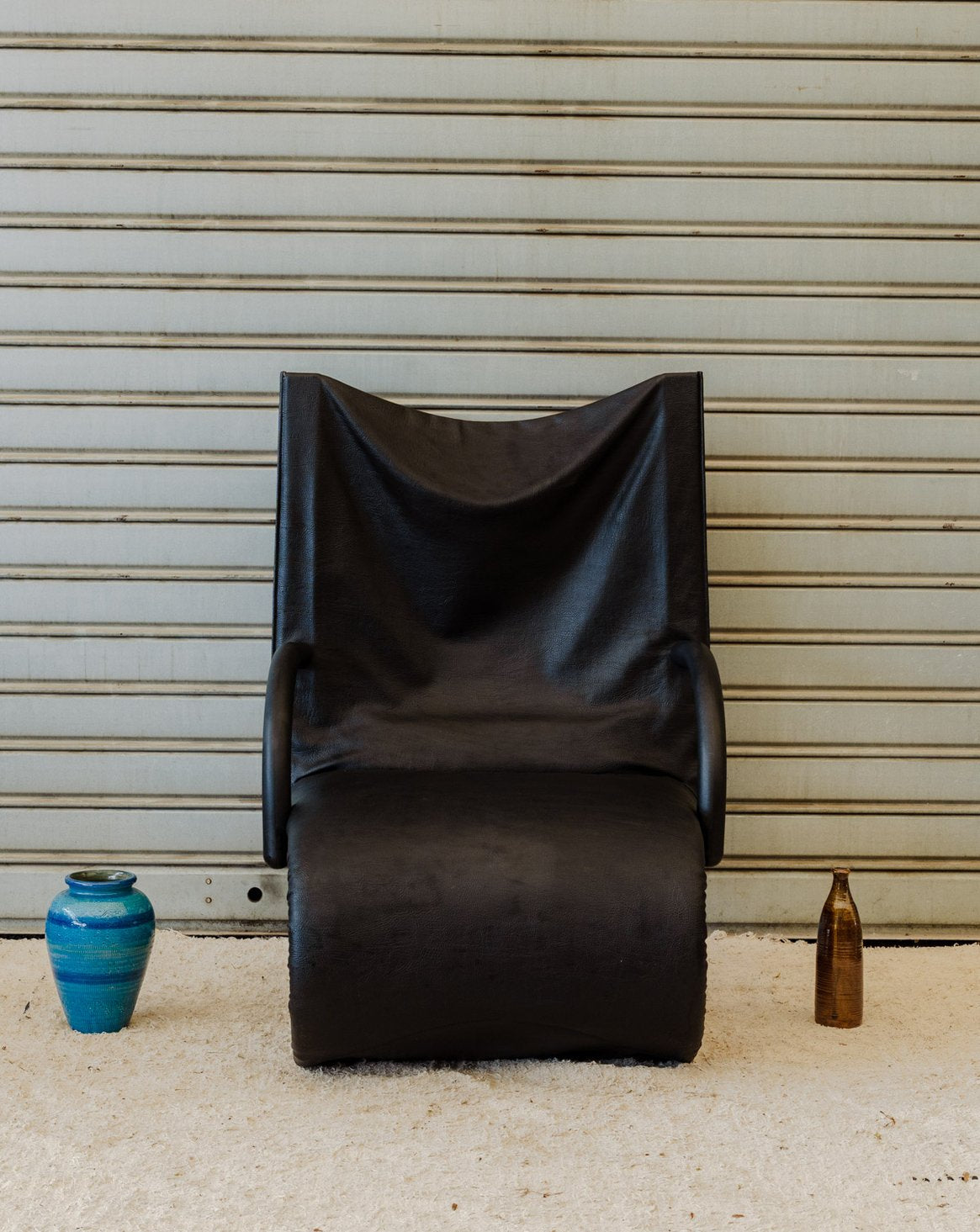 Fauteuil en cuir noir Jakob N°1441 - Bon état, DEBONGOUT
