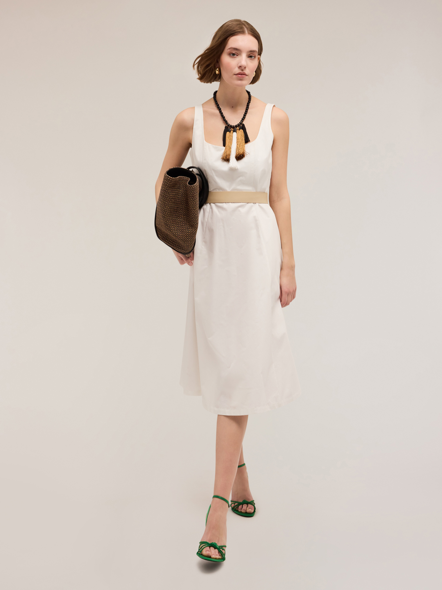 Robe midi, MOTIVI
