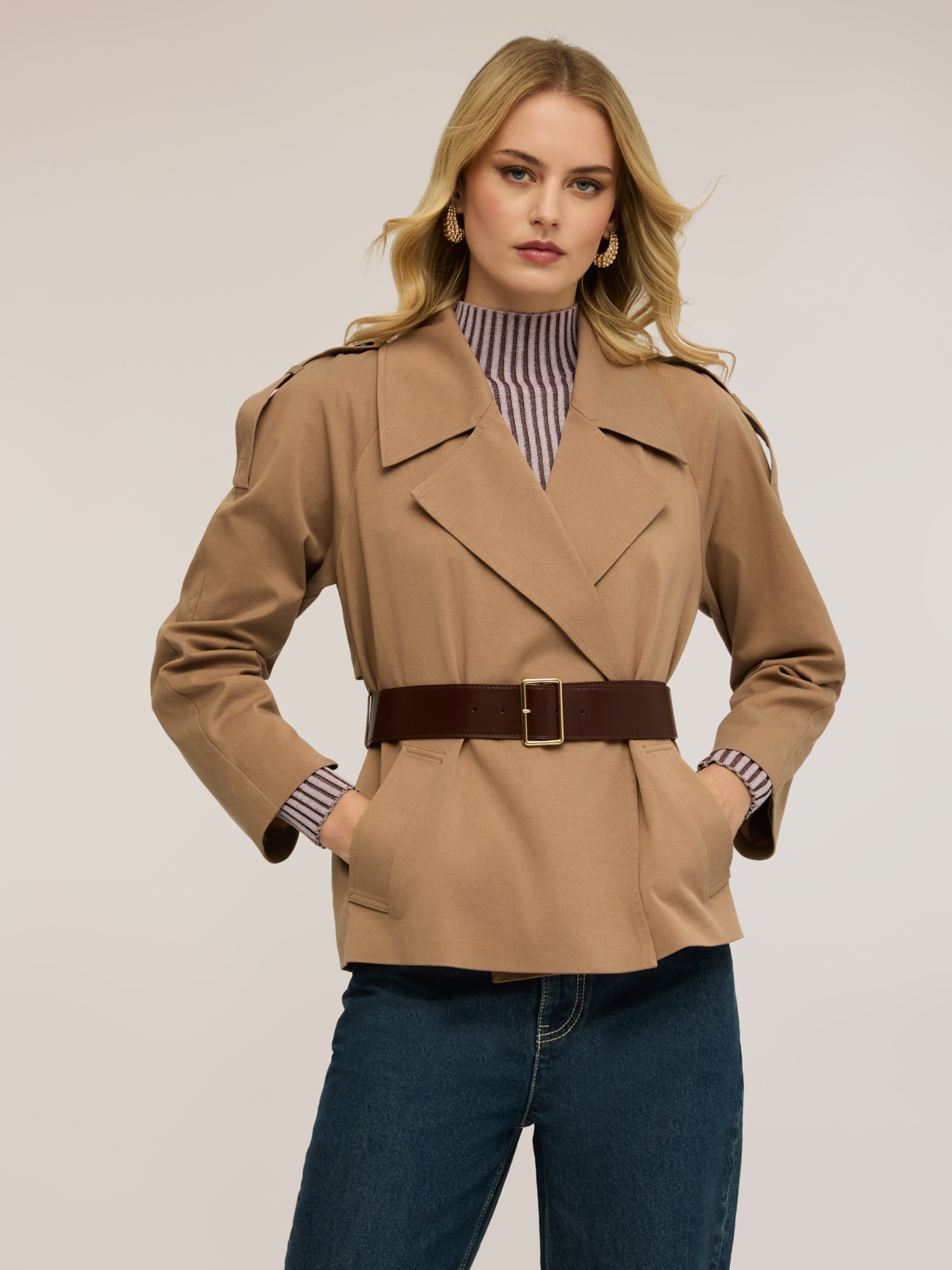 Trench court en mélange de lyocell avec ceinture, MOTIVI