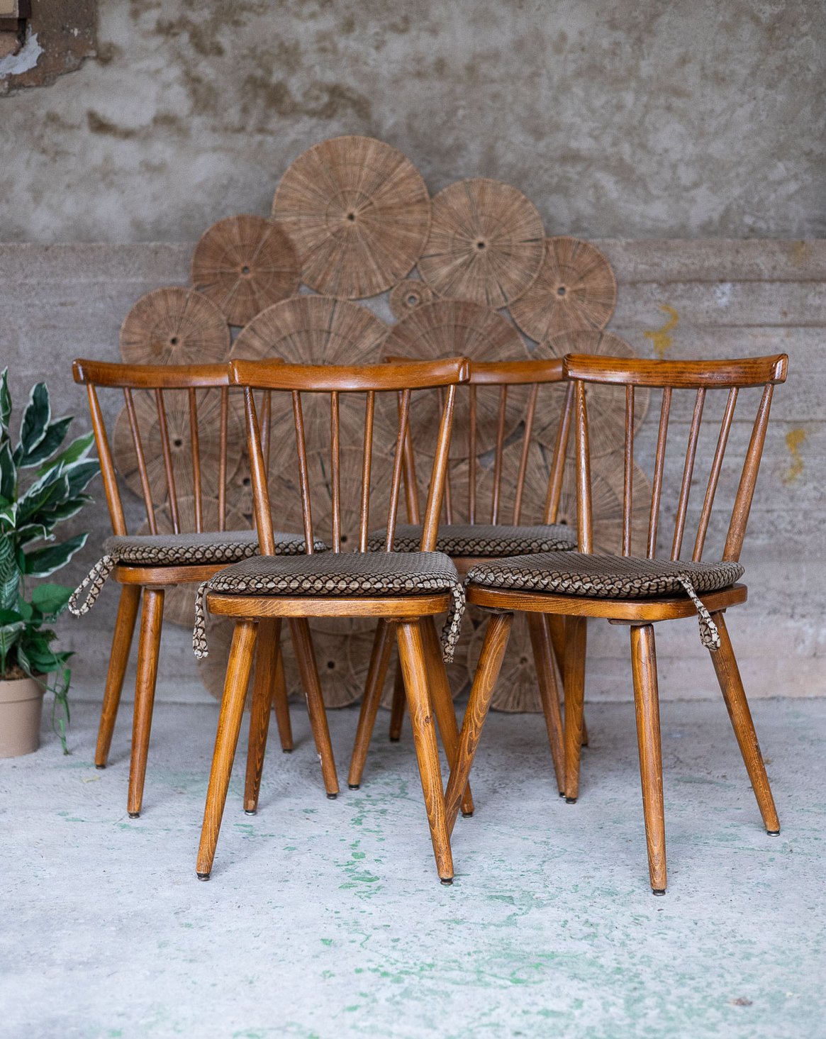 Chaise scandinave vintage Alma N°2048 - Bon état, DEBONGOUT