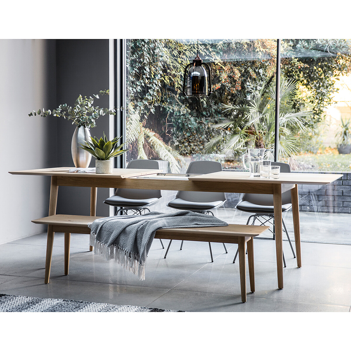 Extendable dining table on sale with bench