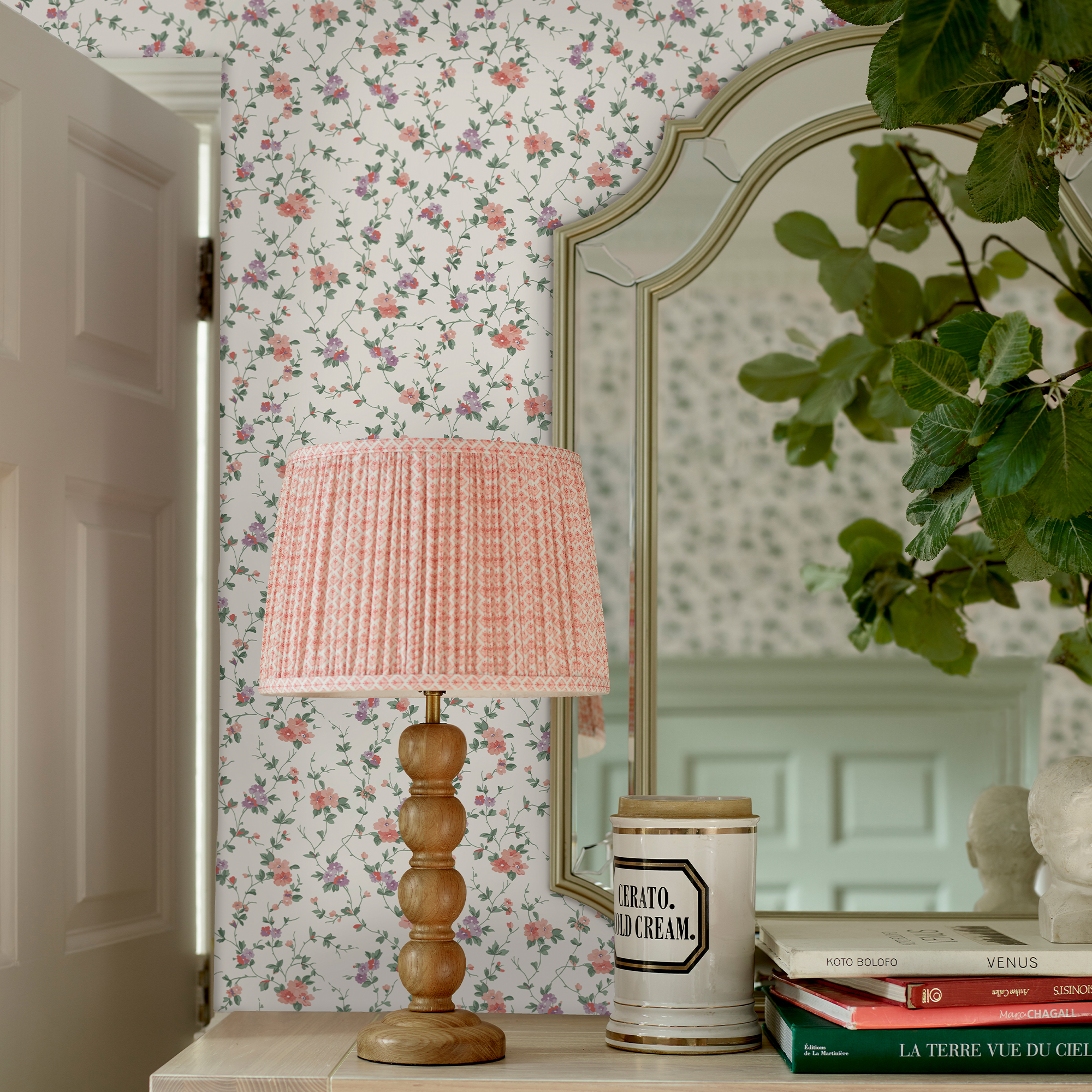 Papier peint semis de fleurs Priory, LAURA ASHLEY