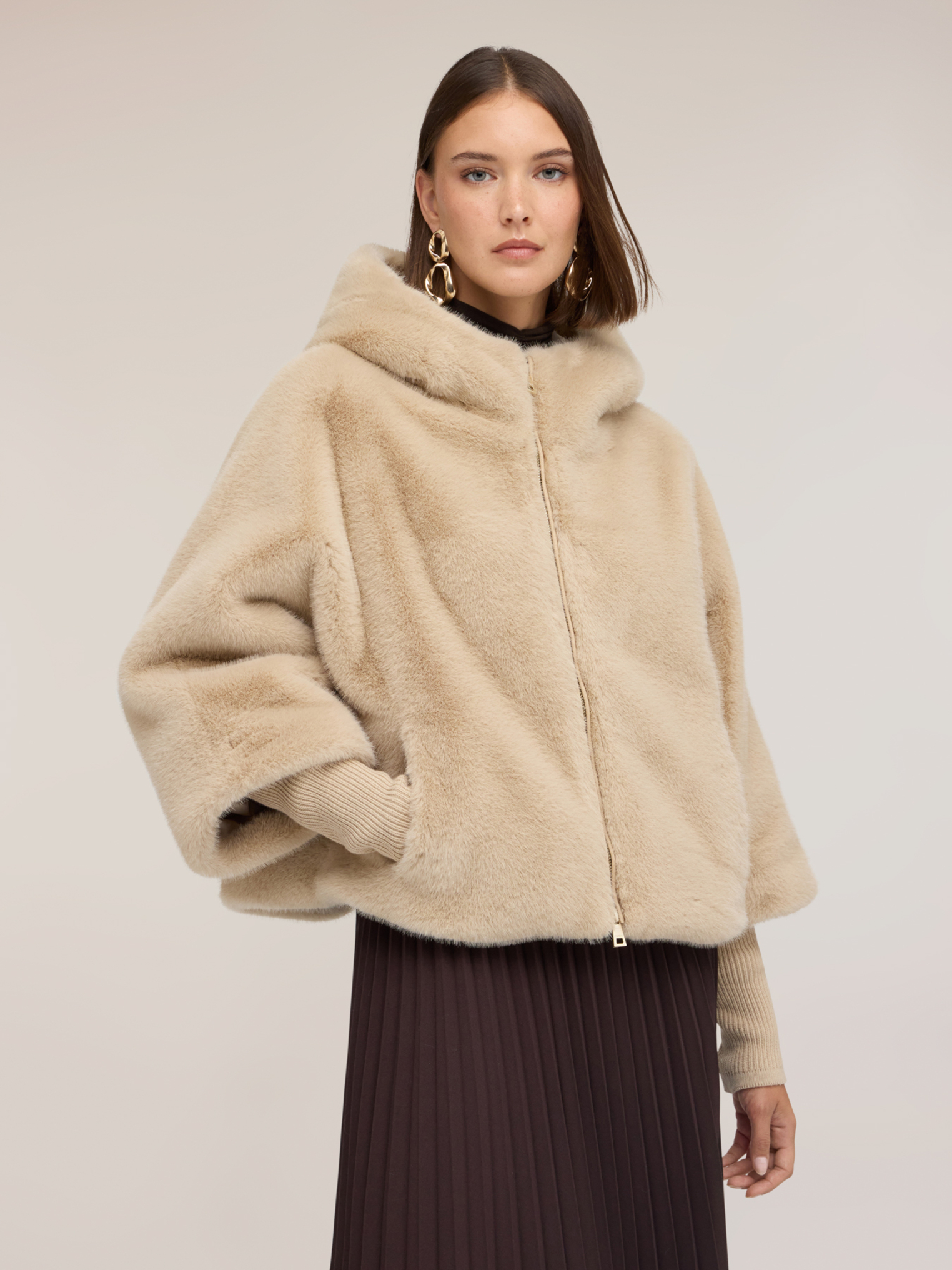 Blouson court à capuche, MOTIVI
