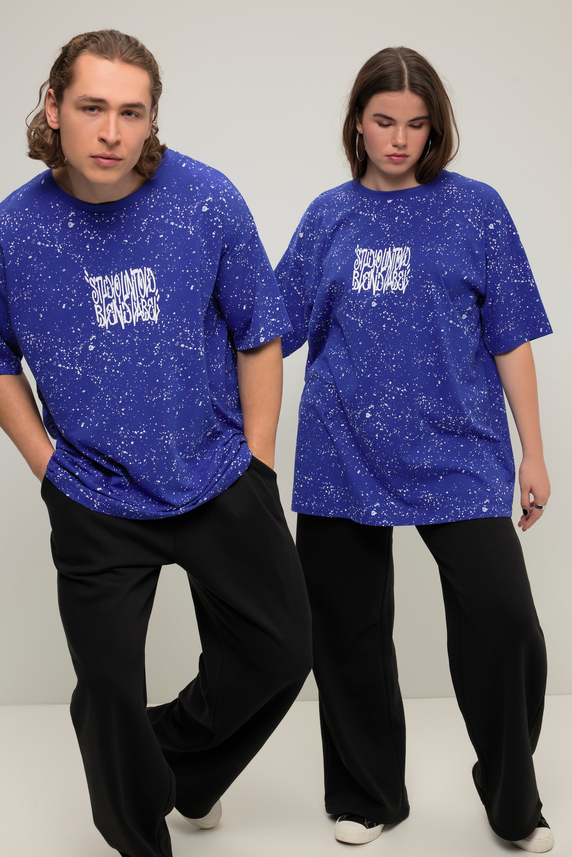 T-shirt oversized unisexe. Aspect moucheté, STUDIO UNTOLD