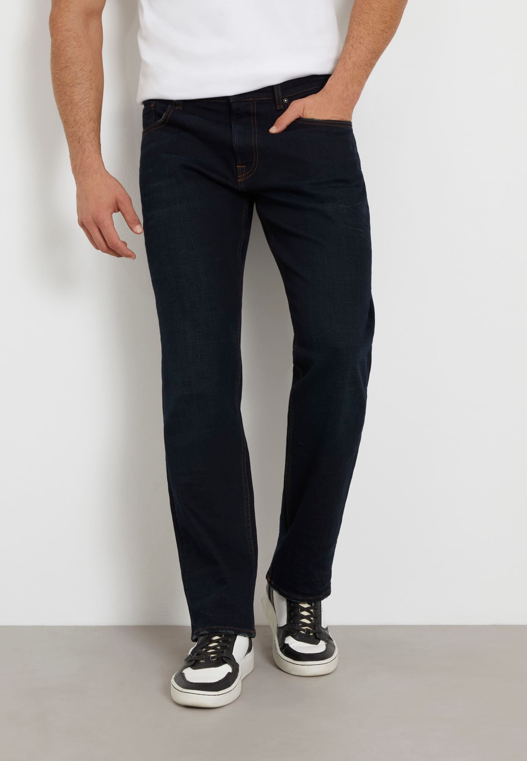 Jean Guess Femme Taille 36 Bleu Foncé - Coupe Droite Occasion Bon état