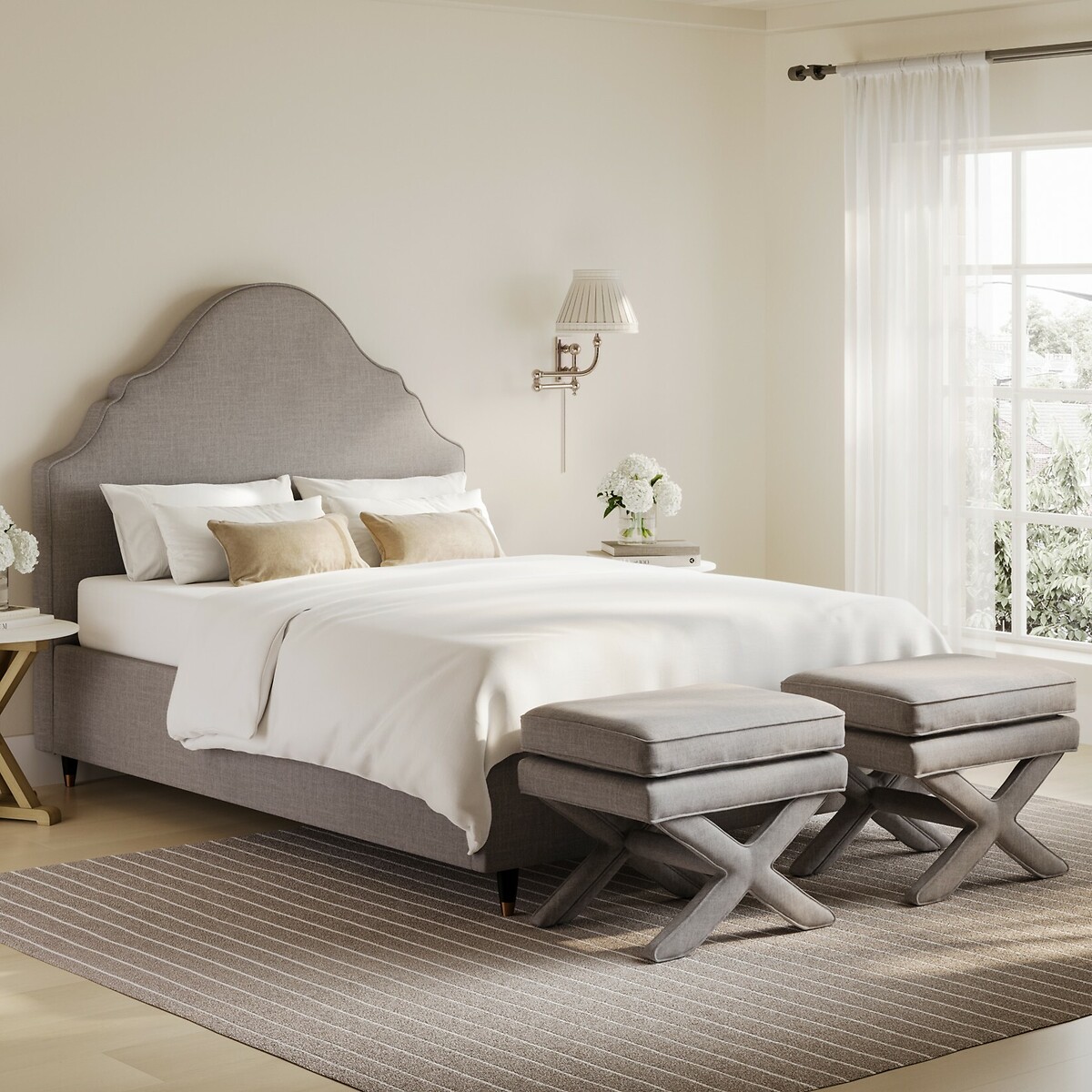 Novella French-Vintage Linen Upholstered Bed, ÉDITÉ
