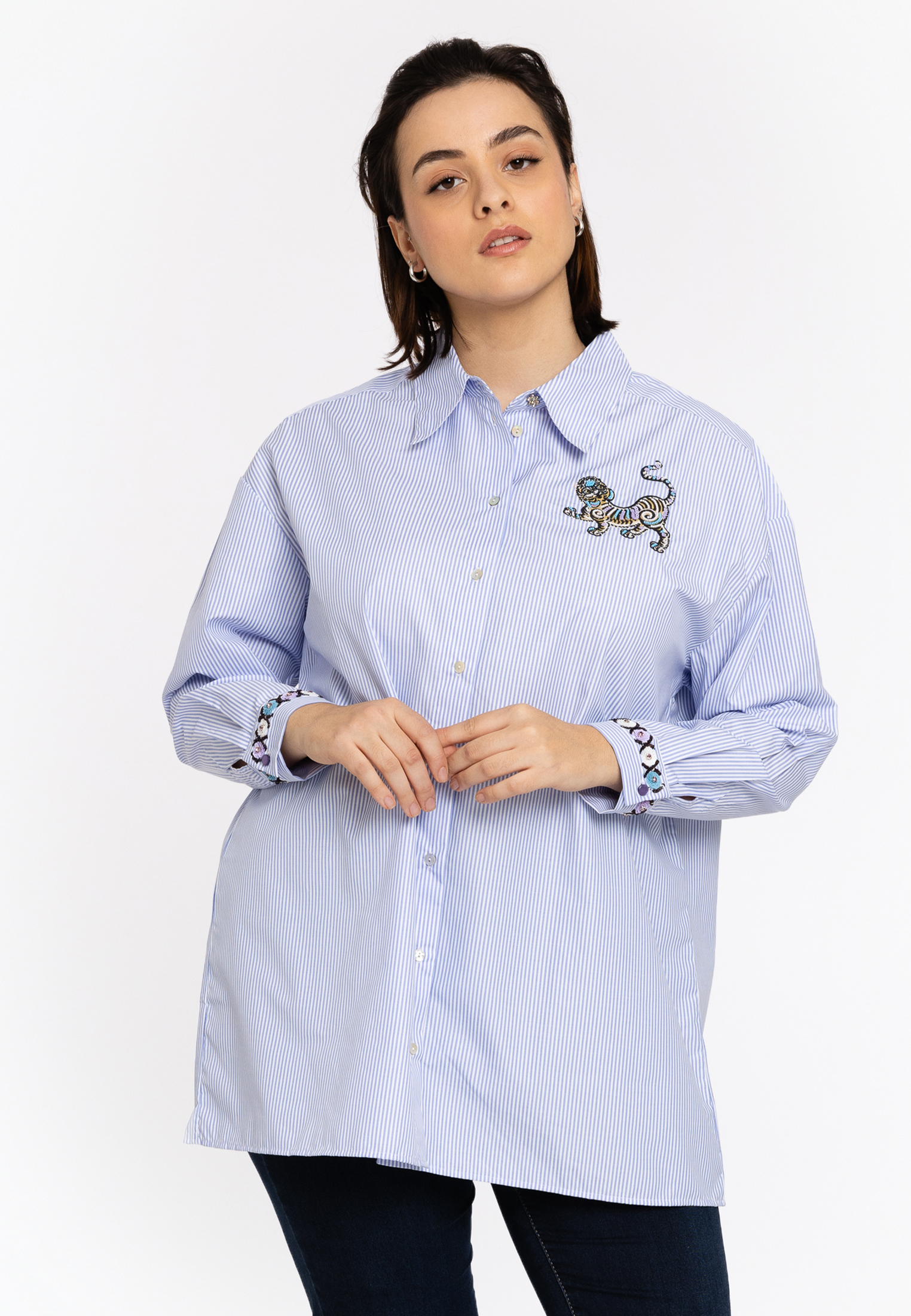 Chemise brodée, YOEK