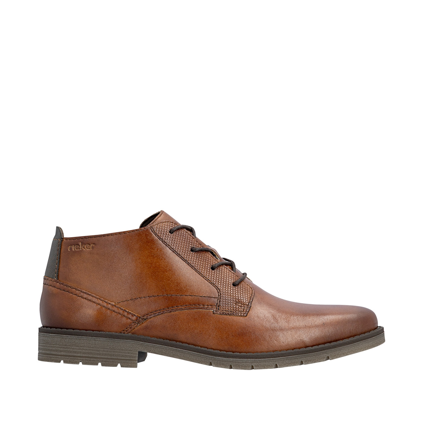 Derbies en cuir cognac pourvues d'une semelle à talon plat et de lacets, RIEKER