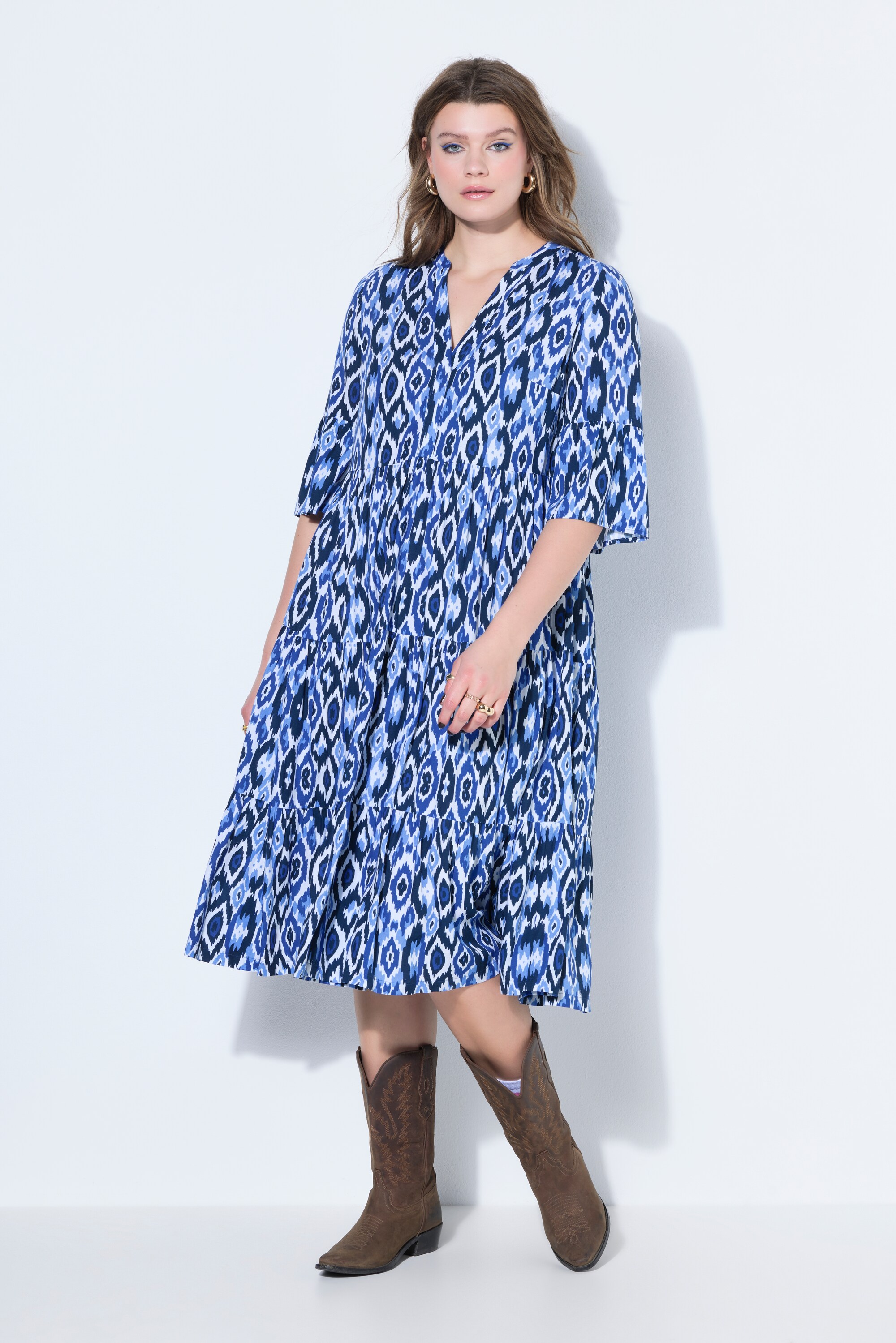 Robe longue évasée, motif losanges, volants, STUDIO UNTOLD