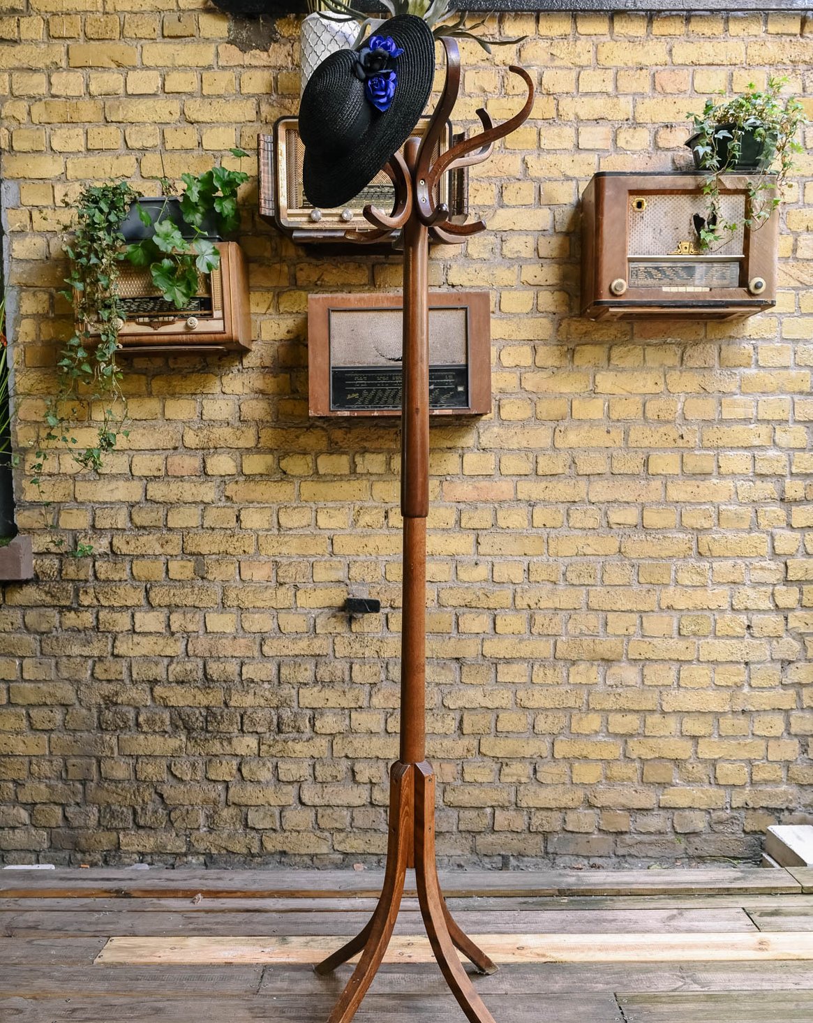 Porte-manteau en bois verni Max N°460 - Bon état, DEBONGOUT