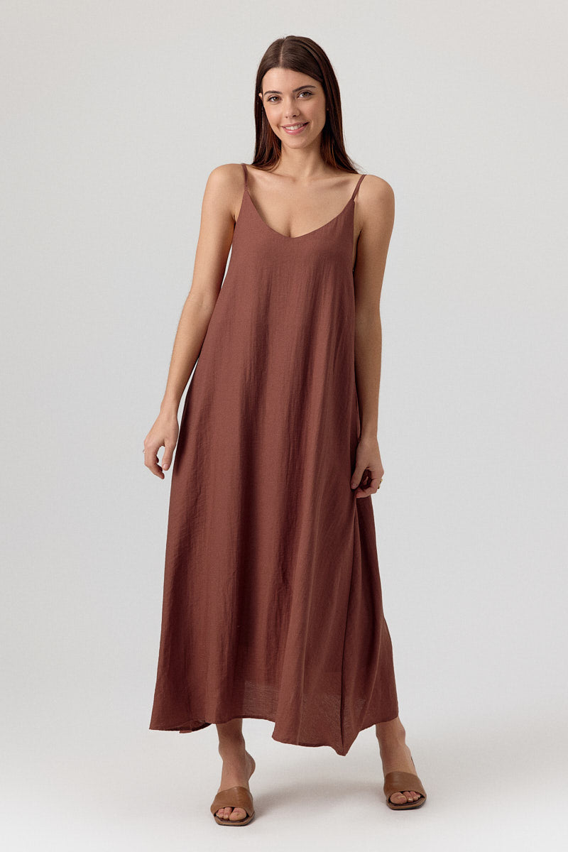 Robe longue à fines bretelles et décolleté en V Brooke, ARTLOVE