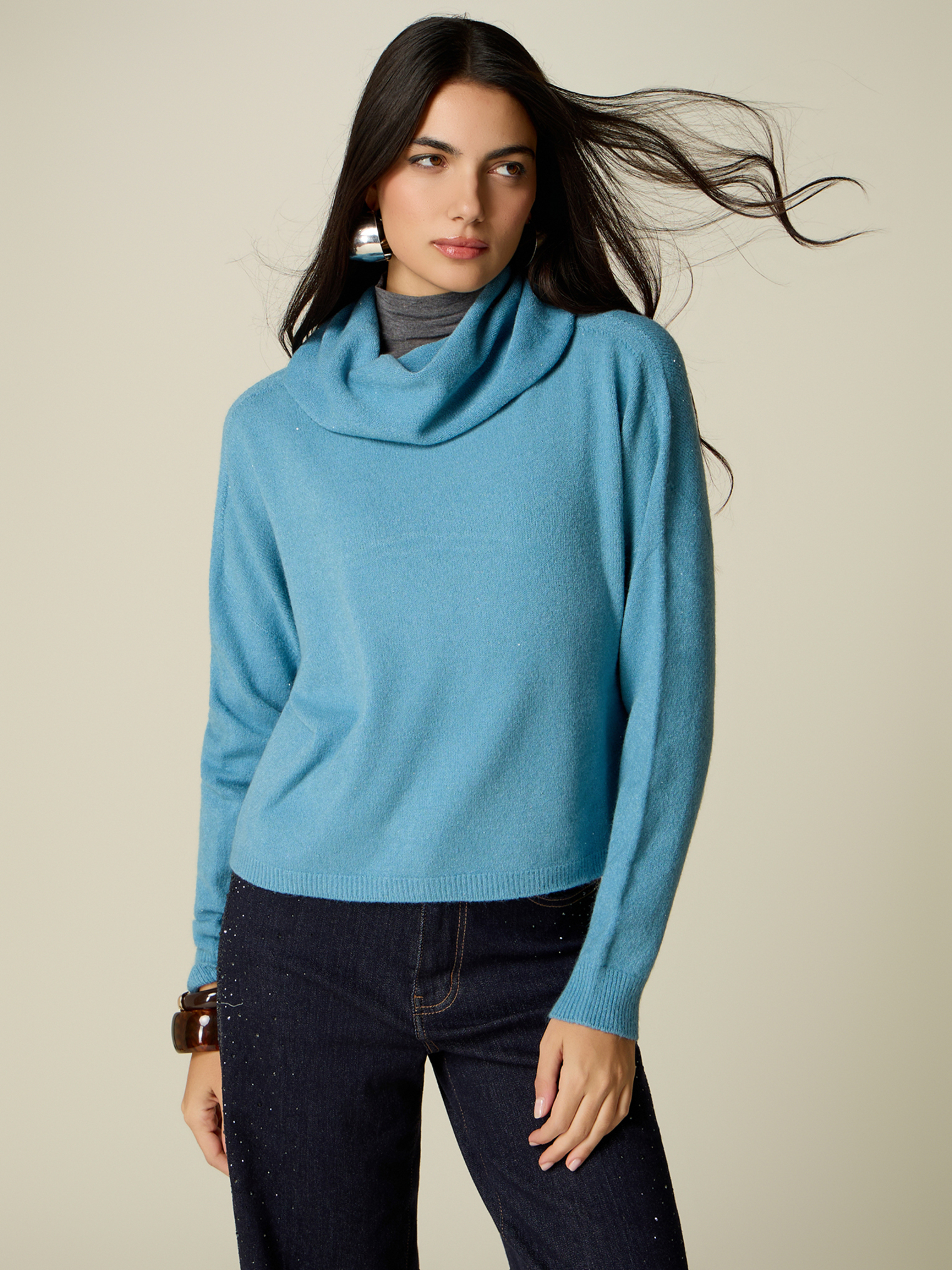 Pull court, OLTRE