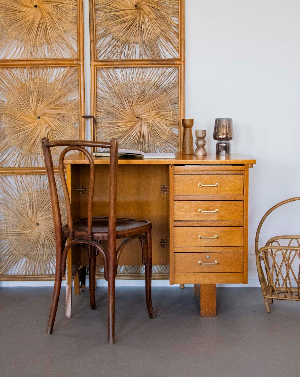 Bureau scandinave en bois clair Yvan N°526 - Bon état, DEBONGOUT