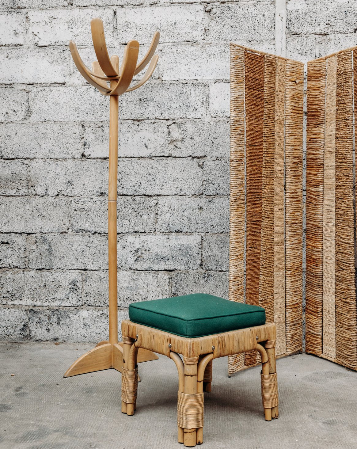 Tabouret en bambou Axel N°120 - Bon état, DEBONGOUT