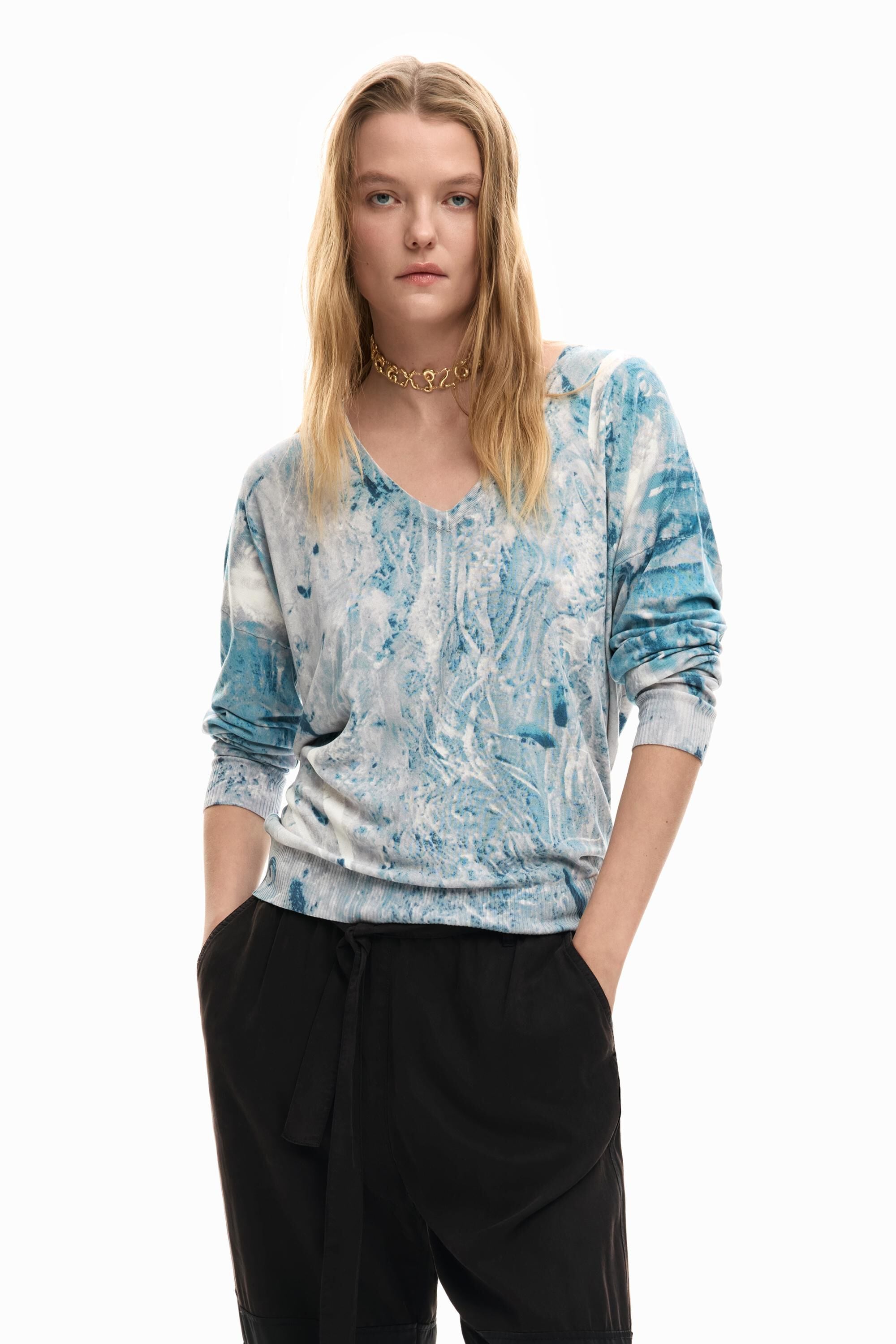 Pull col en v à motif abstrait, DESIGUAL