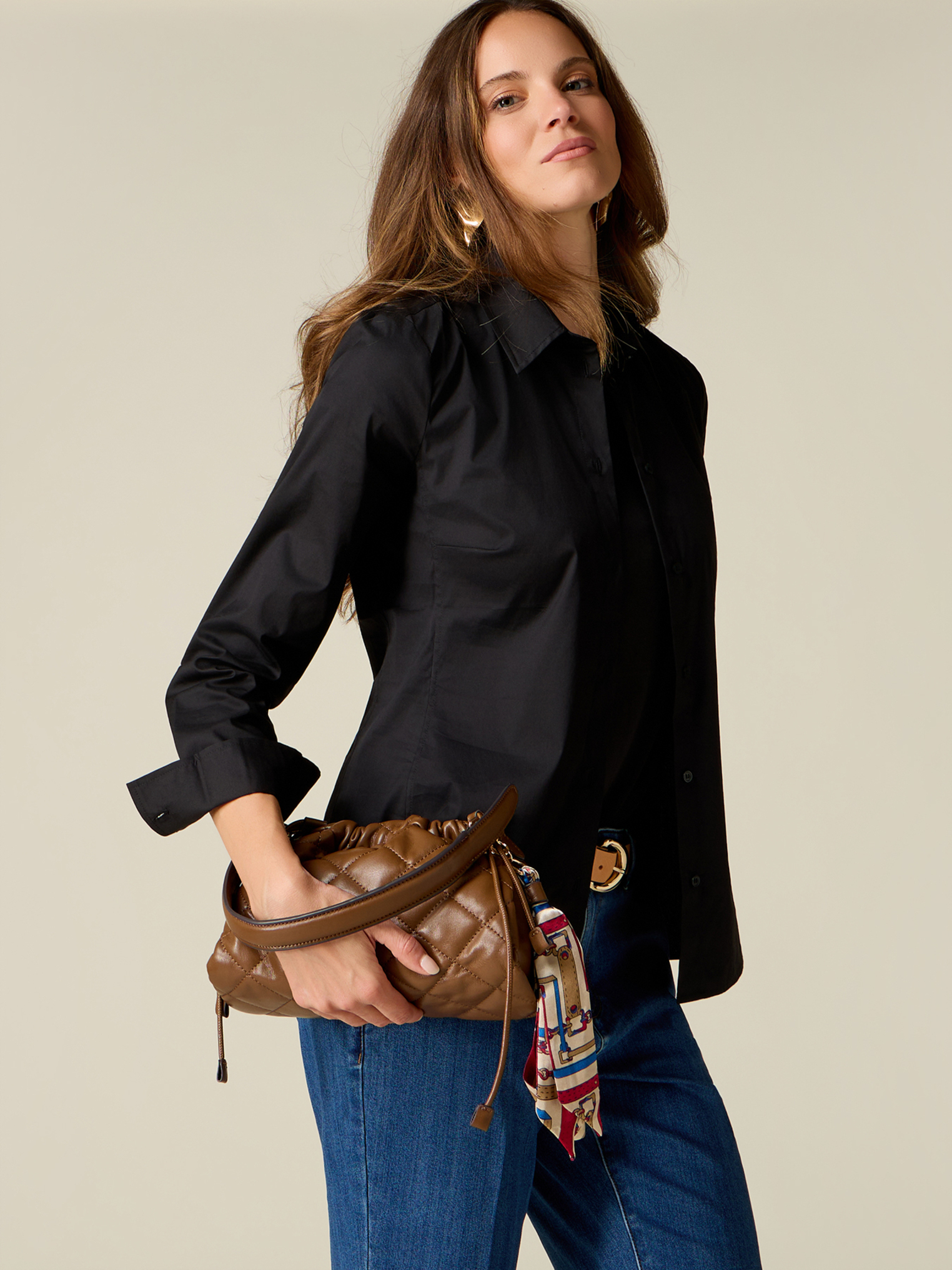 Sac matelassé avec cordon de serrage et charm, OLTRE