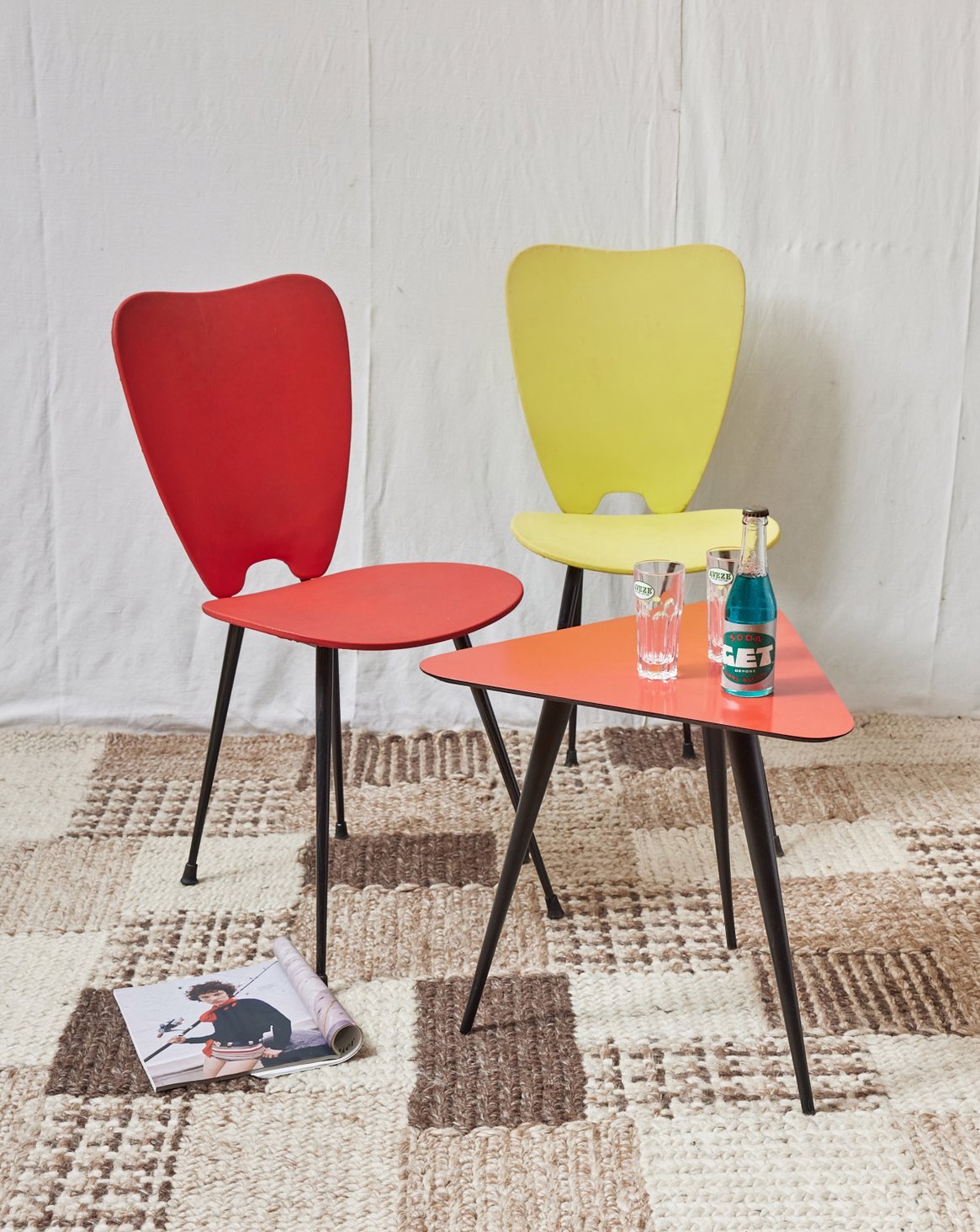 Ensemble de table et chaises coloré Auguste N°14 - Bon état, DEBONGOUT