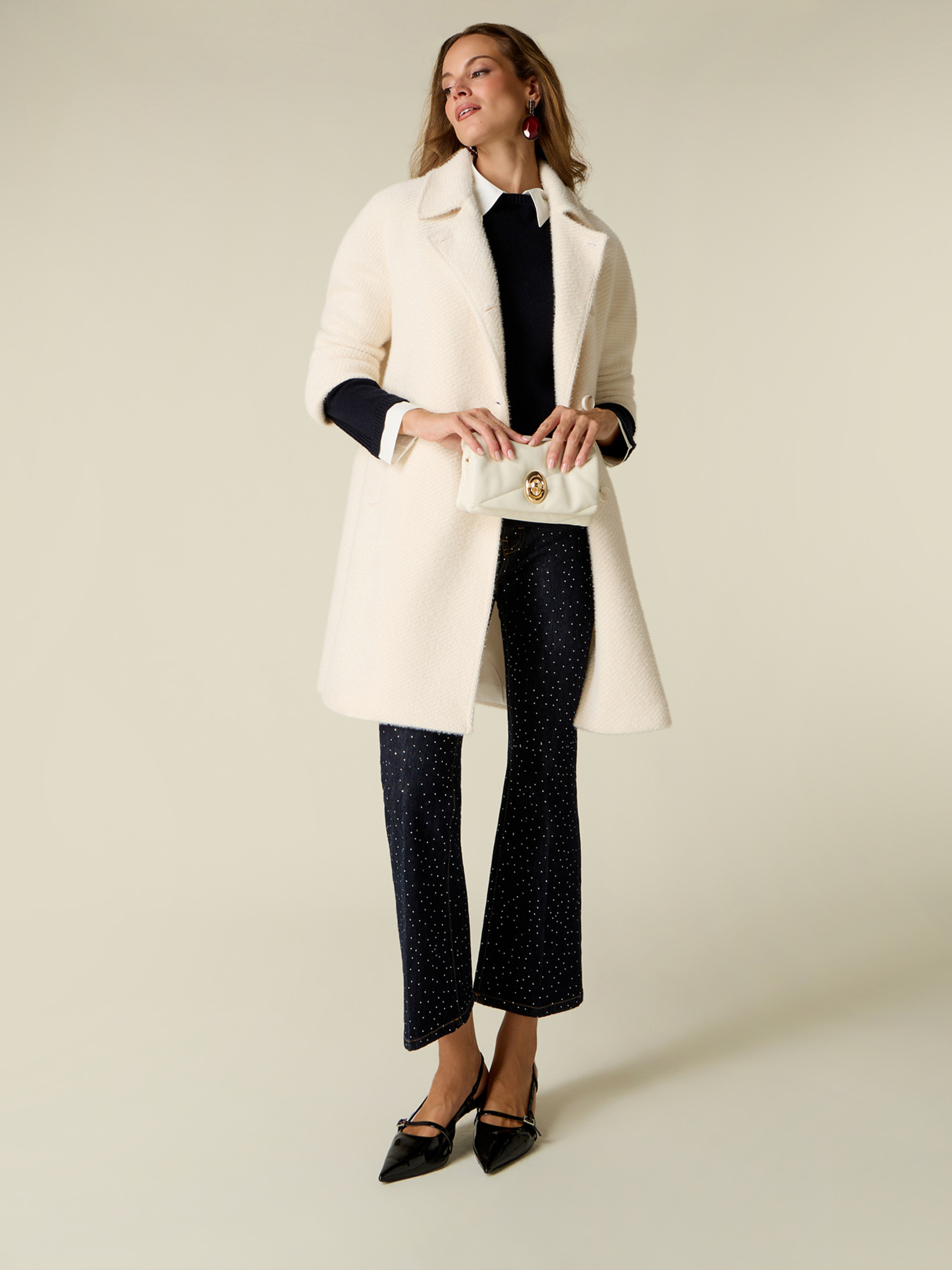 Manteau à fermeture asymétrique, OLTRE