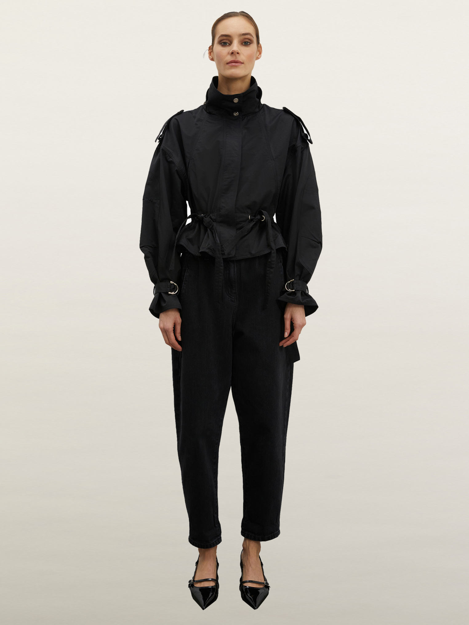 Coupe-vent court avec cordon de serrage à la taille, MOTIVI
